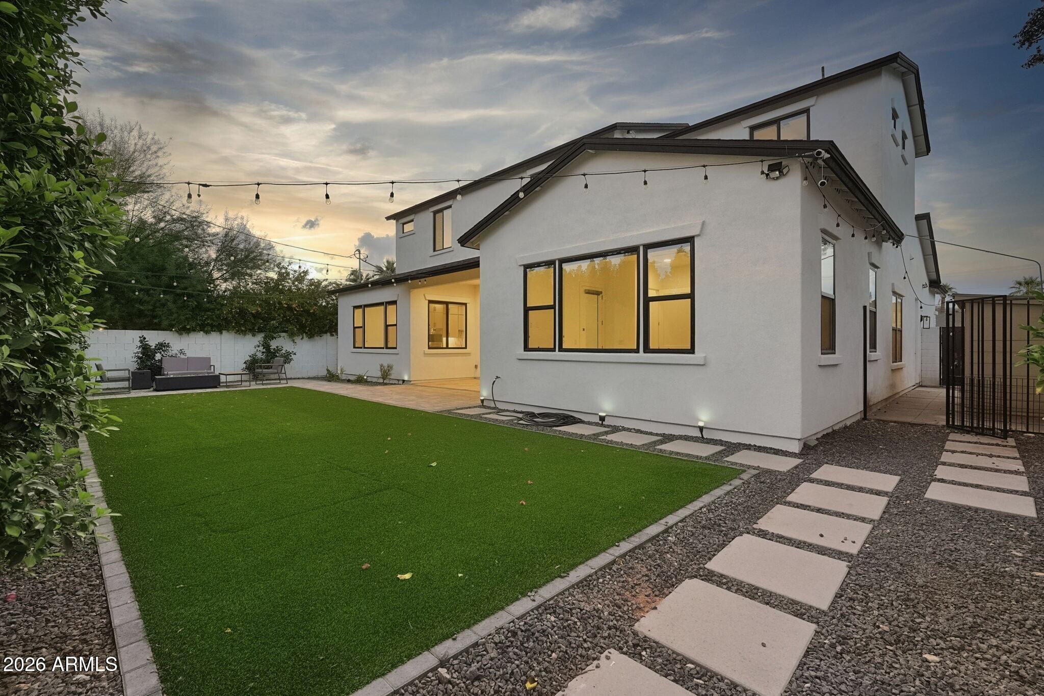 3417 E SELLS Drive