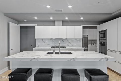 7117 E RANCHO VISTA Drive 3006 Scottsdale AZ 85251