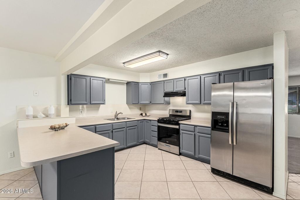 Photo of 1136 E Caldwell Street, Phoenix, AZ 85042 (MLS # 6978236)