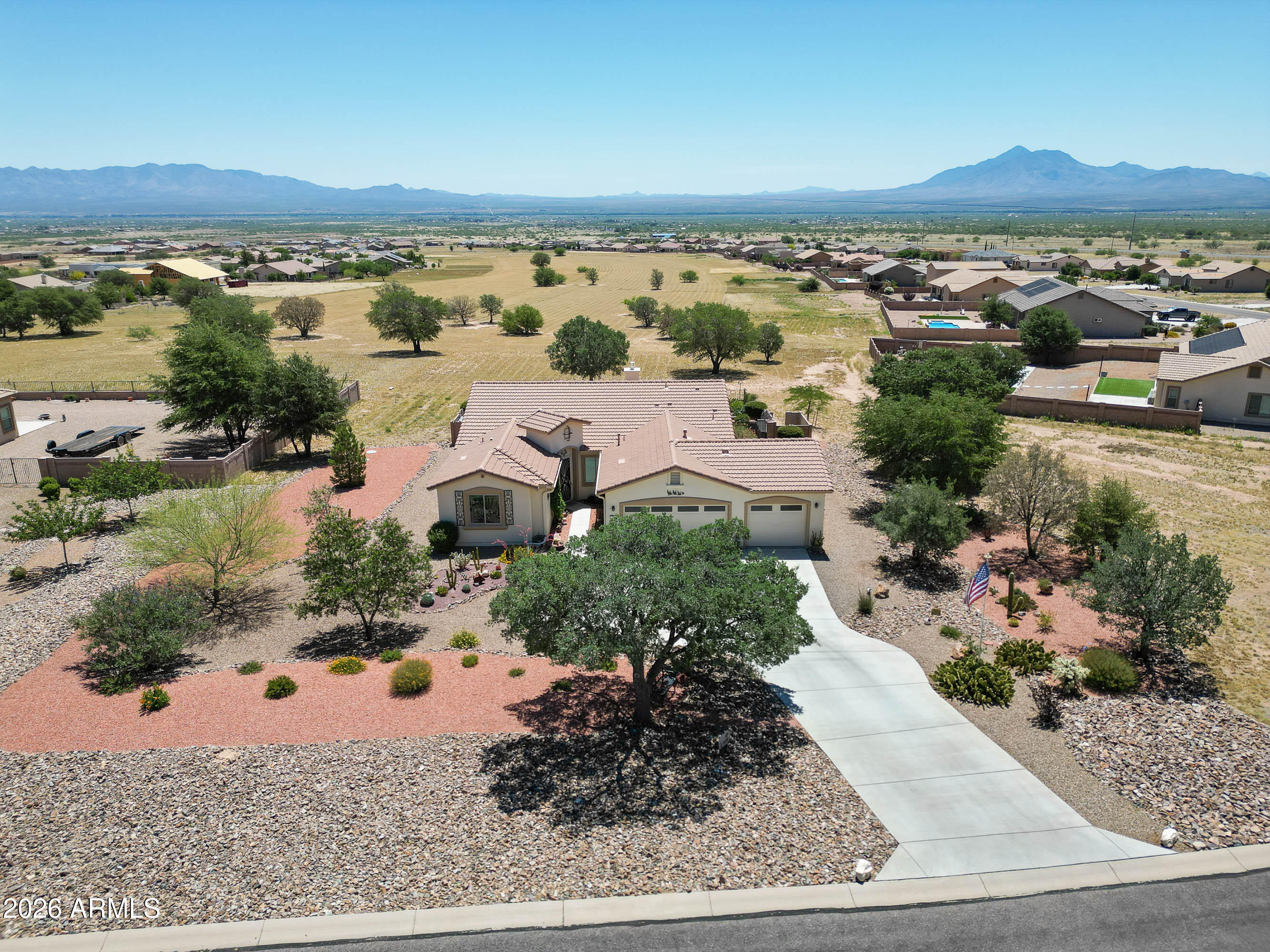 6439 E SADDLEHORN Circle