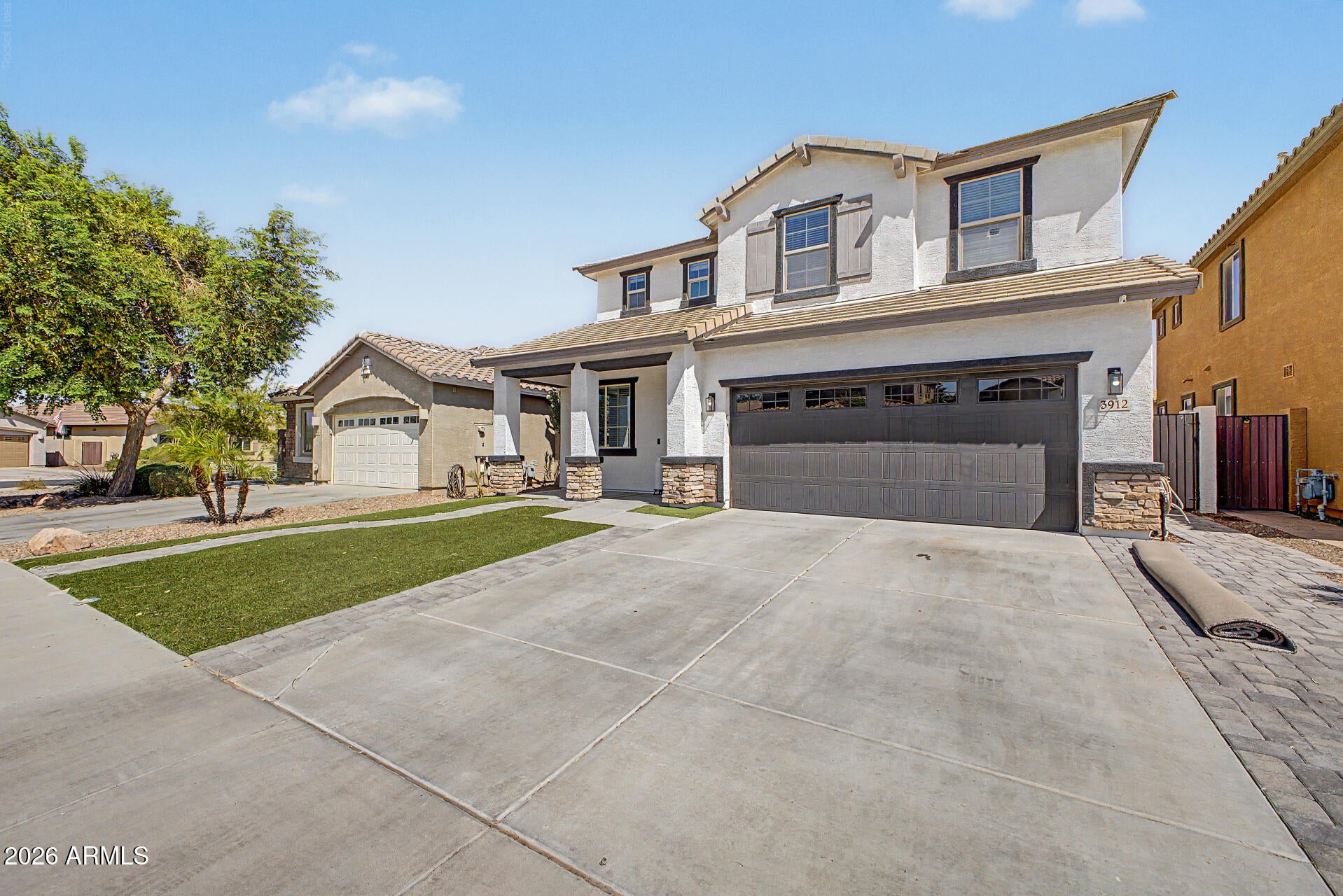 3912 E BLUE SPRUCE Lane