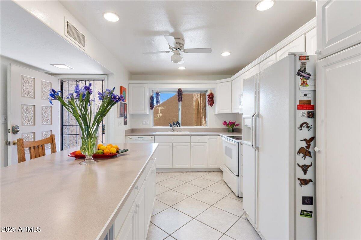 7312 N VIA CAMELLO DEL NORTE Street 95