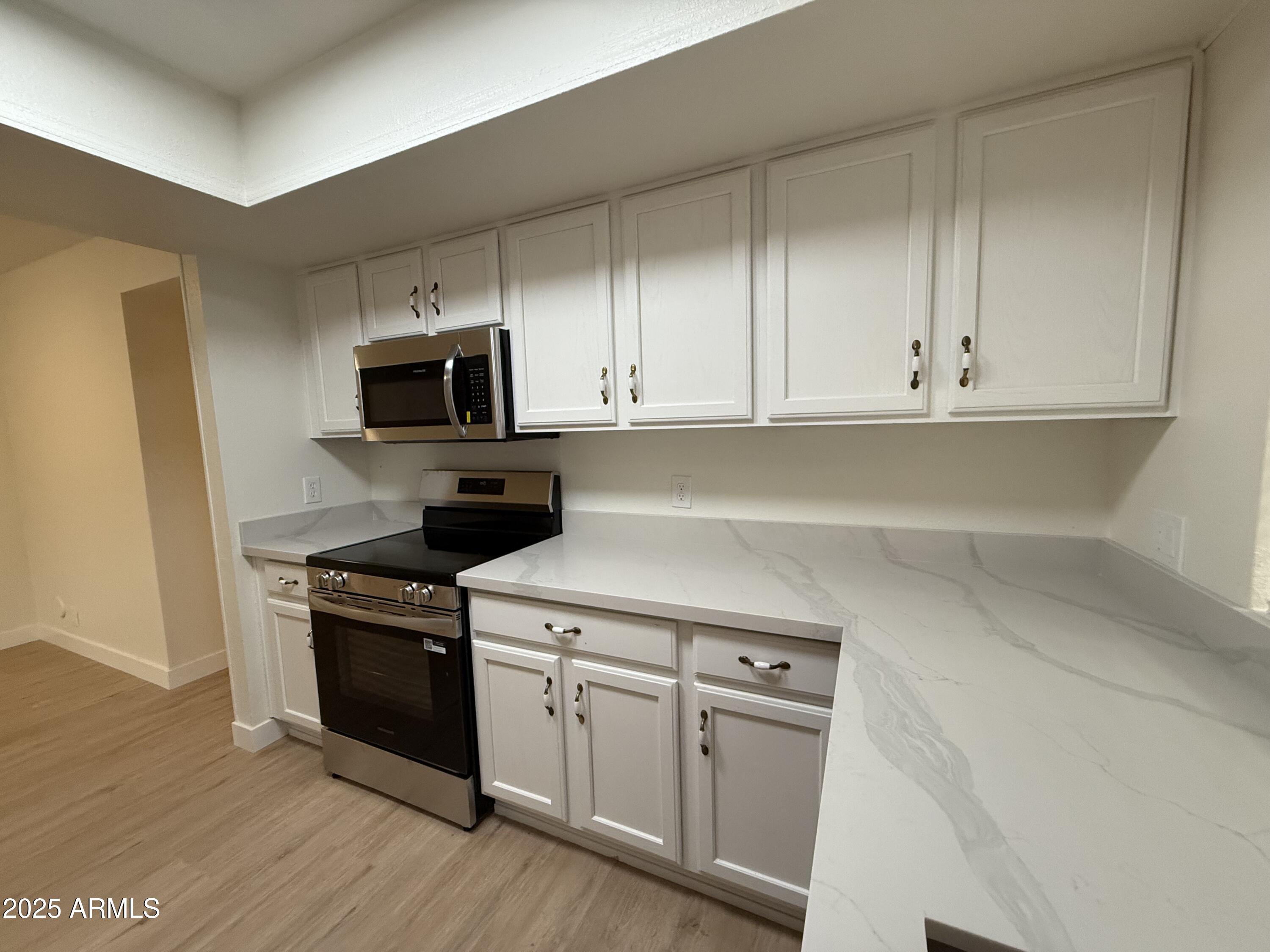 1623 E Bluefield Avenue