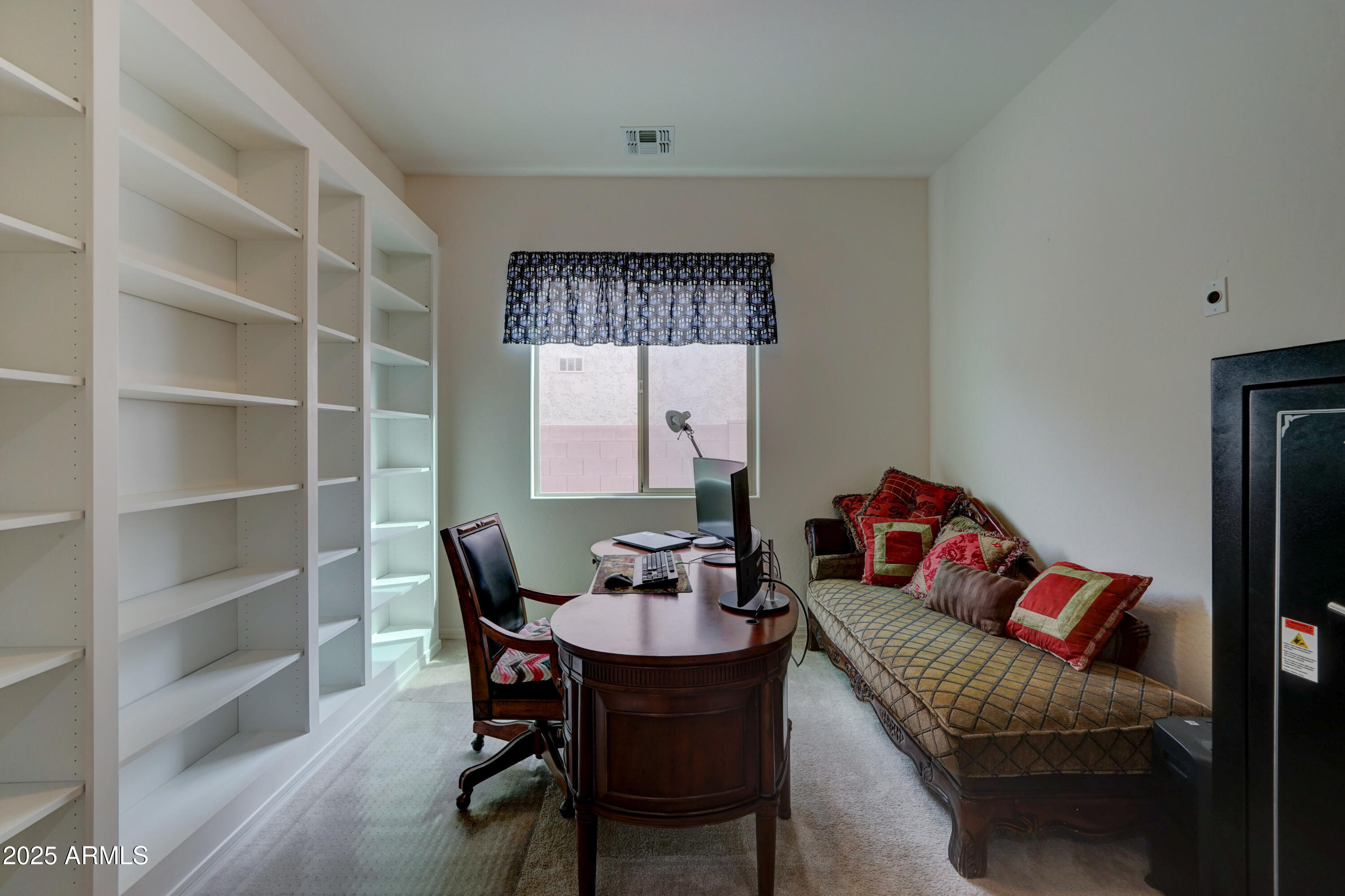 20552 W Carlton Manor