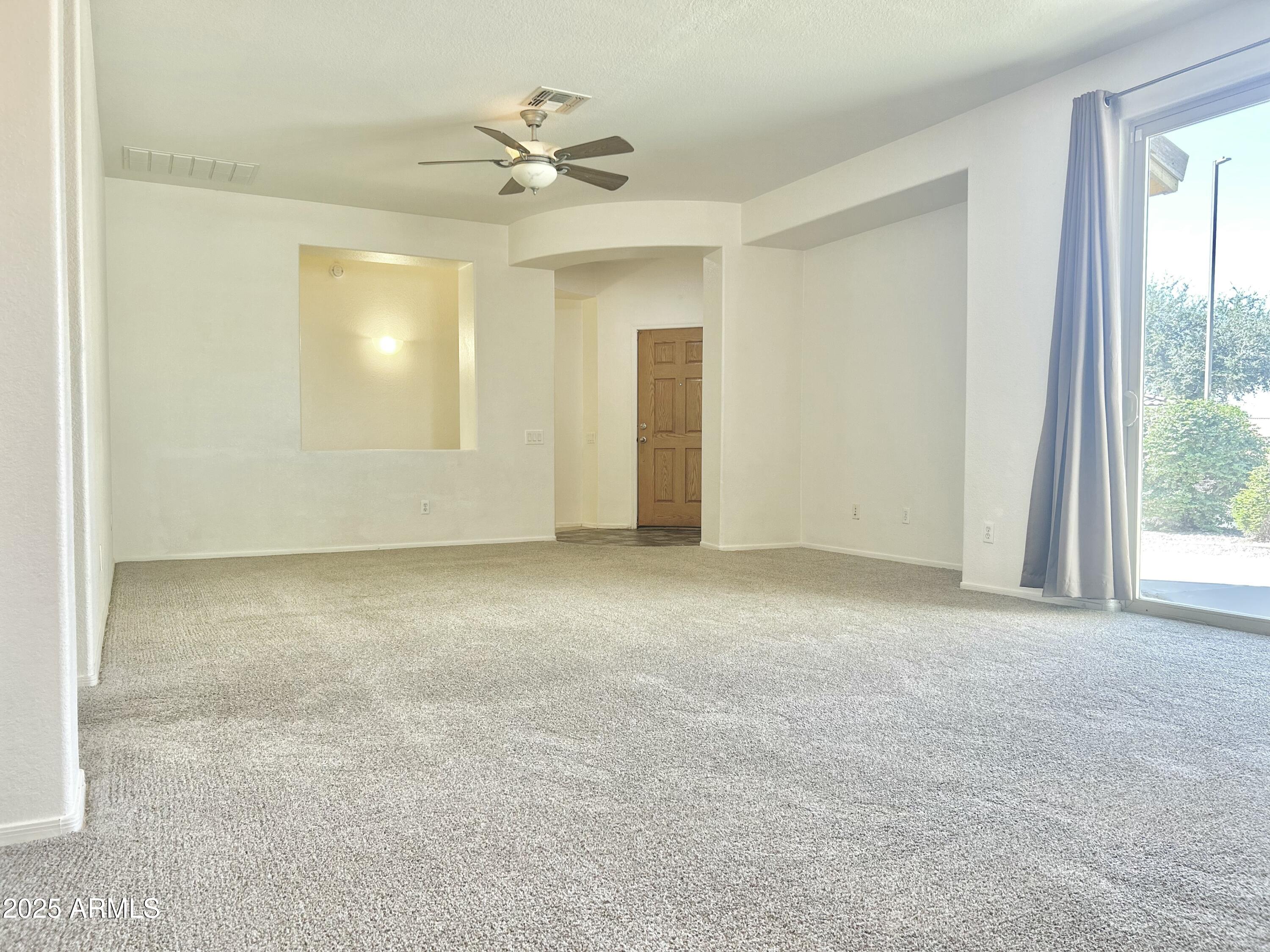 852 E Runaway Bay Place