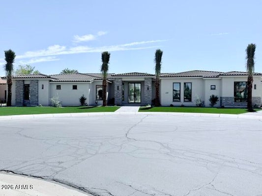 4307 E CAPRICORN PL, CHANDLER, AZ 85249 - Image e208e12636393b2caa3d0e58423fc4e4/2013638100
