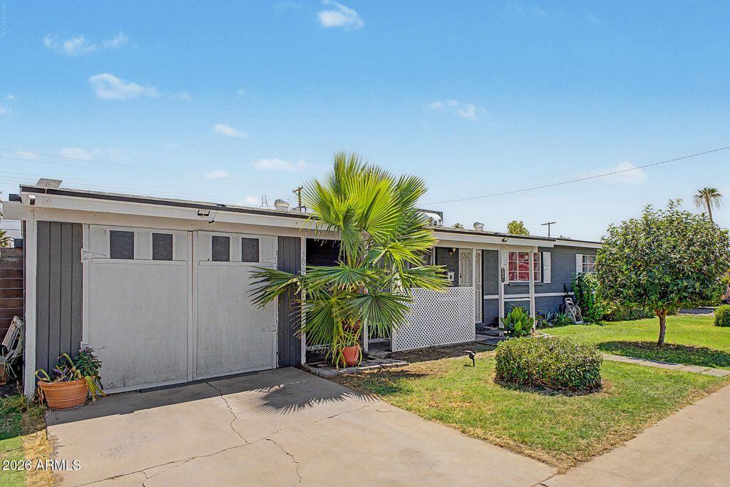 Photo of 3801 W Meadowbrook Avenue, Phoenix, AZ 85019 (MLS # 7054032)