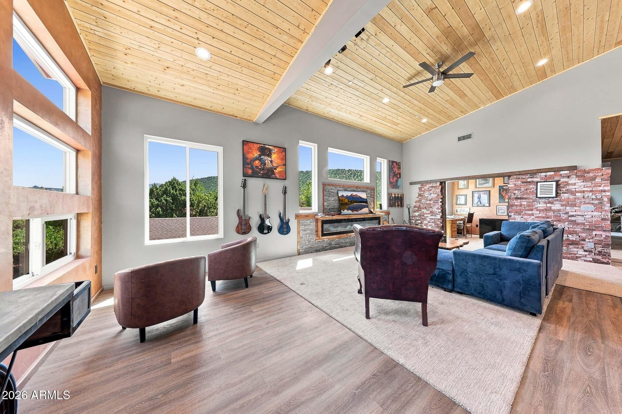 2315 STANLEY STEAMER Drive