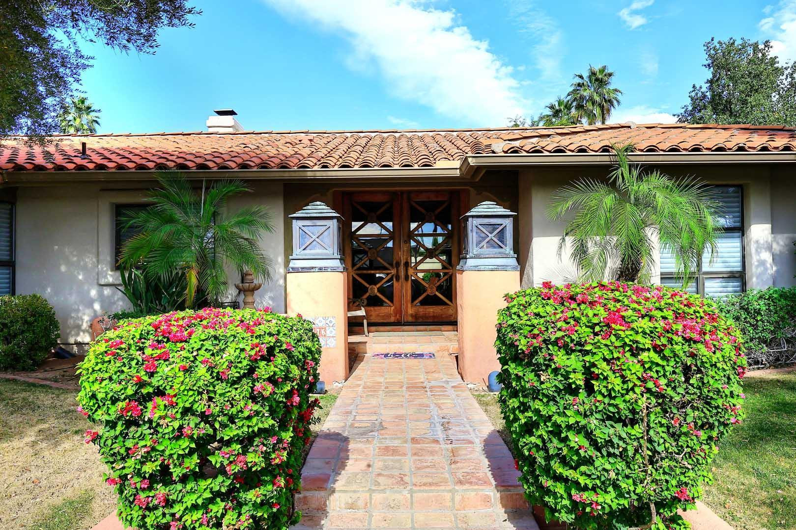8176 E Del Barquero Drive