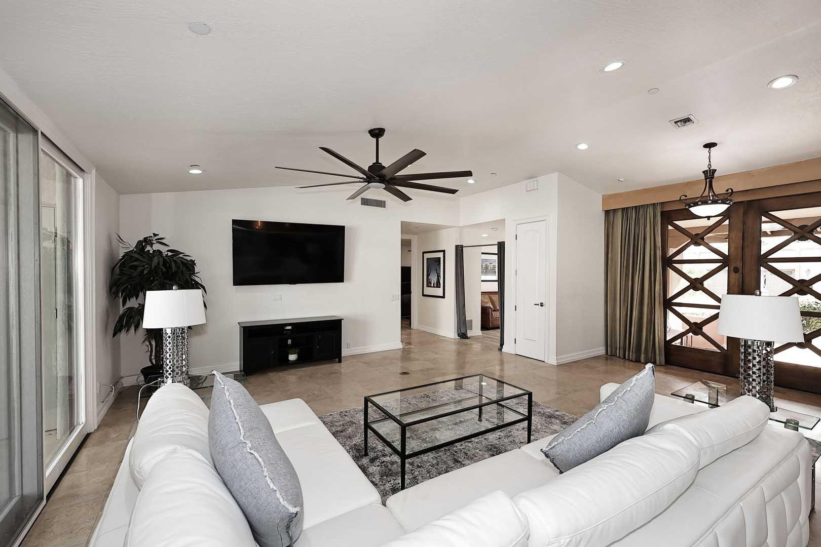 8176 E Del Barquero Drive