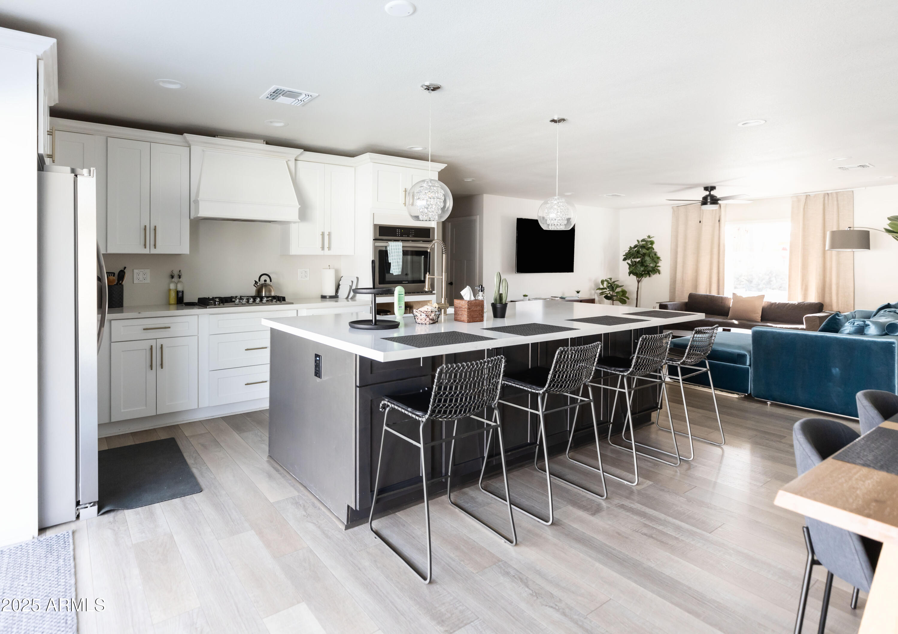 8132 E VALLEYVIEW Road