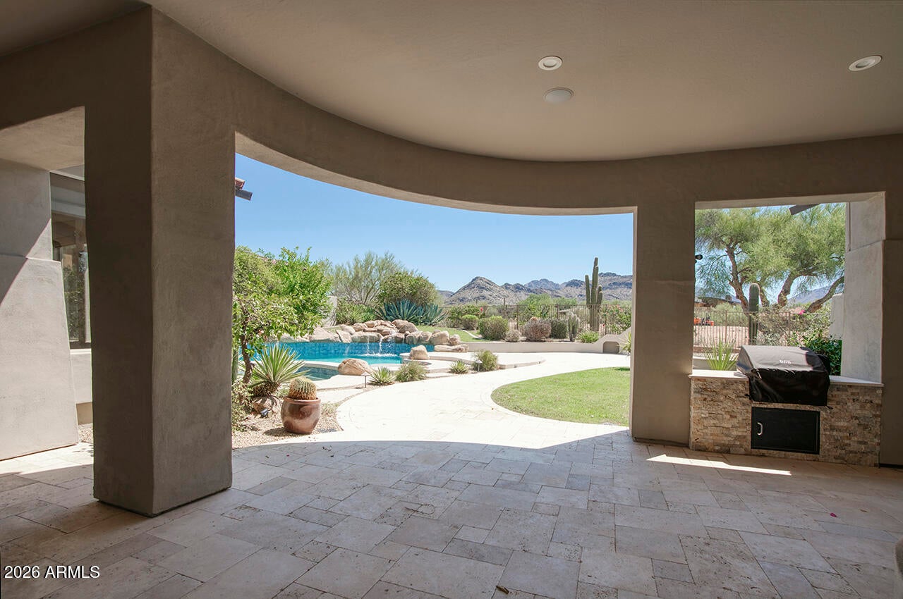 9290 E THOMPSON PEAK Parkway 204