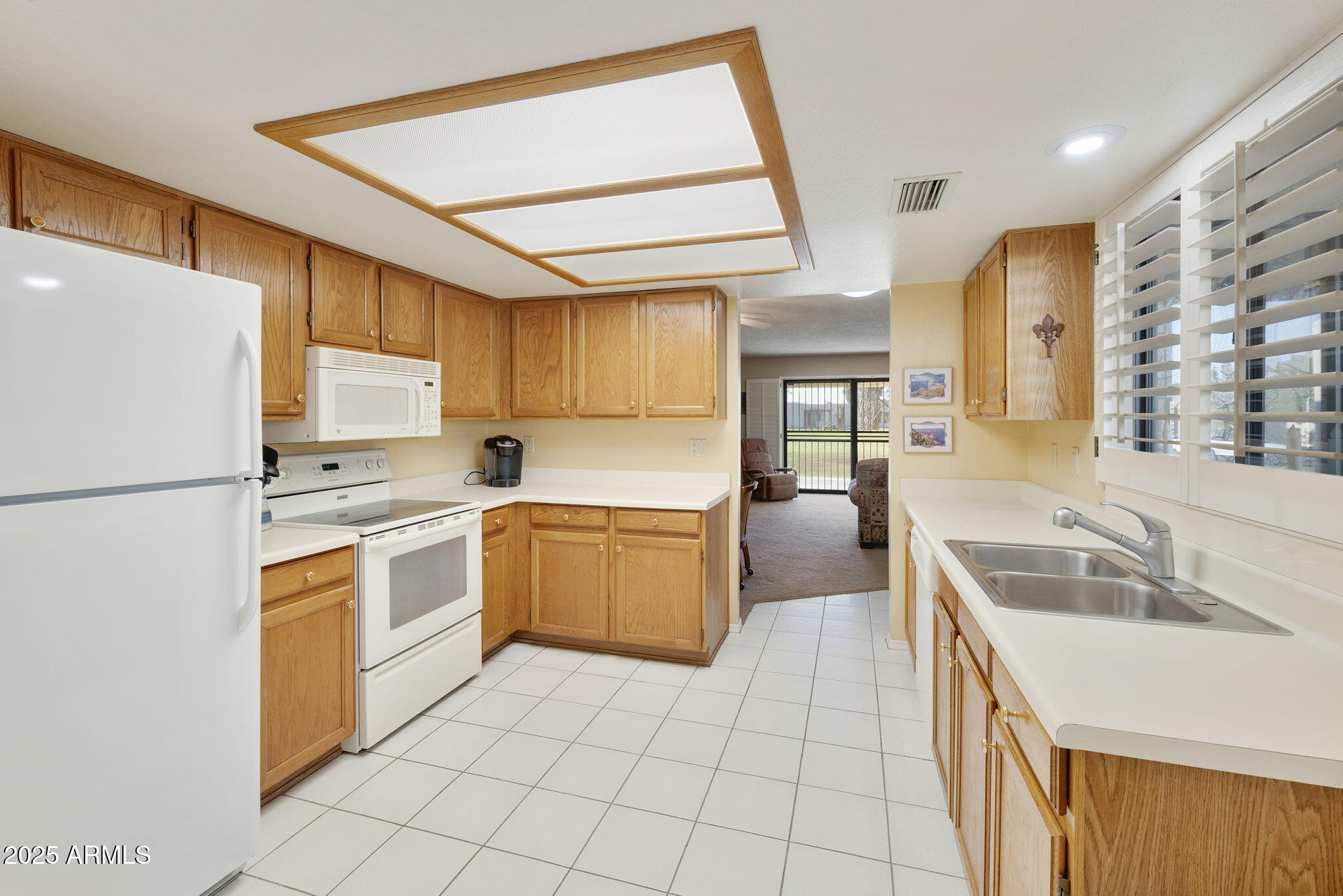 557 S PALO VERDE Way