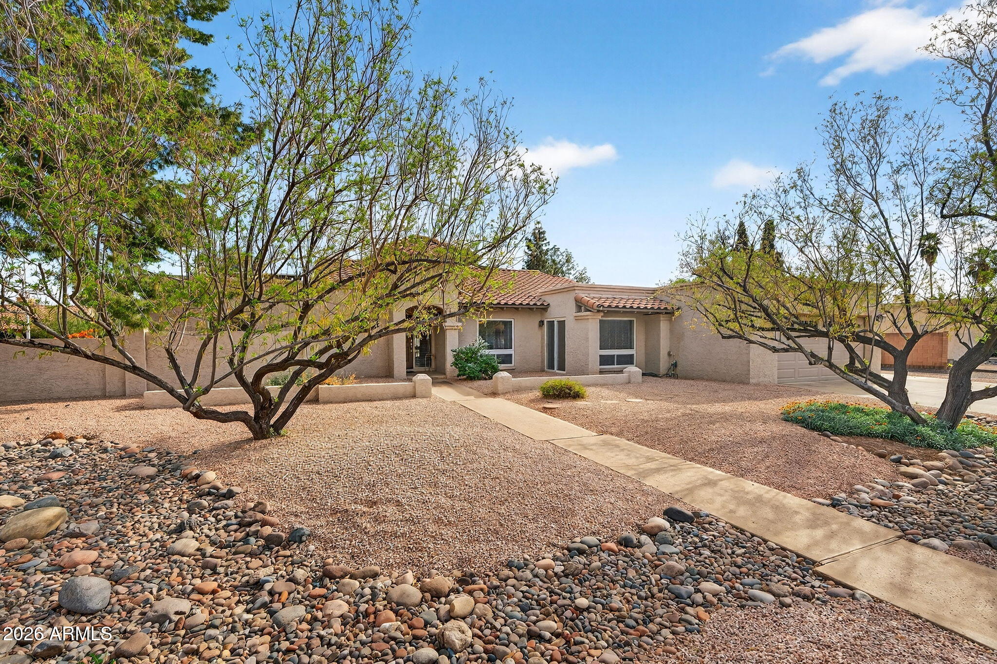 2101 E VAUGHN Street