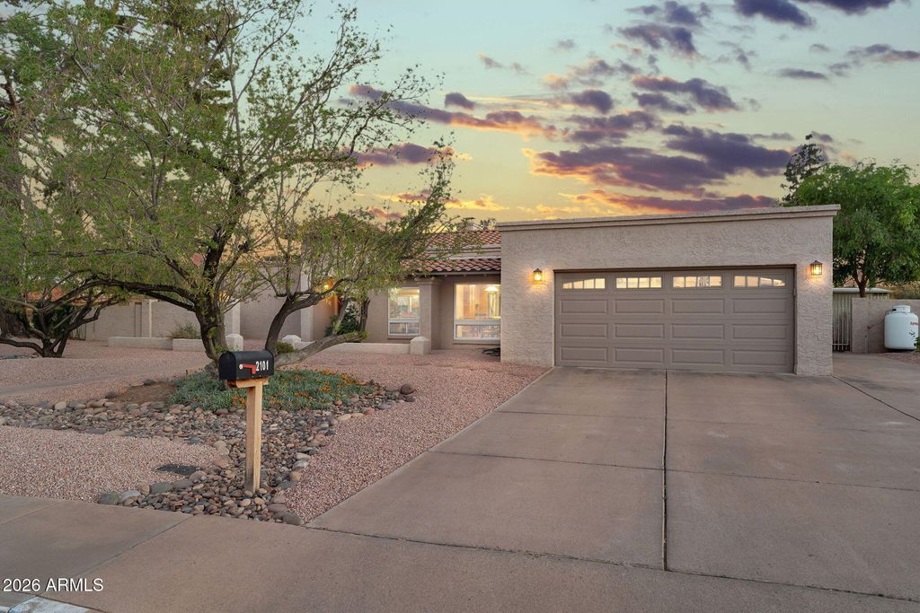 Photo of 2101 E Vaughn Street, Tempe, AZ 85283 (MLS # 6993866)