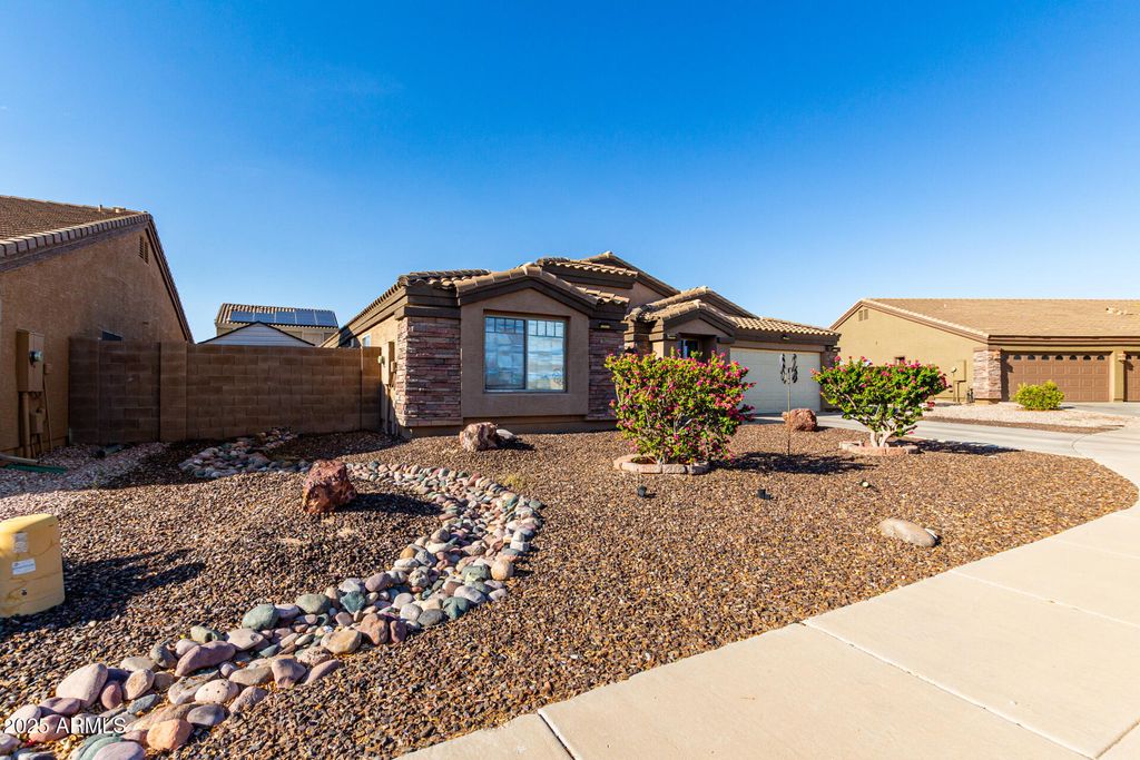 Photo of 872 E Settlers Trail, Casa Grande, AZ 85122 (MLS # 6907705)