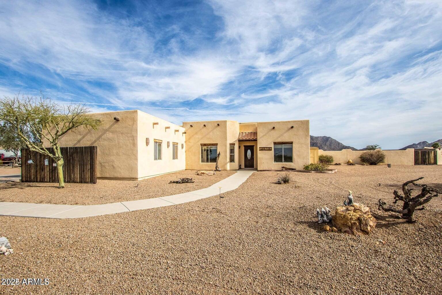 11283 N HENNESS Road