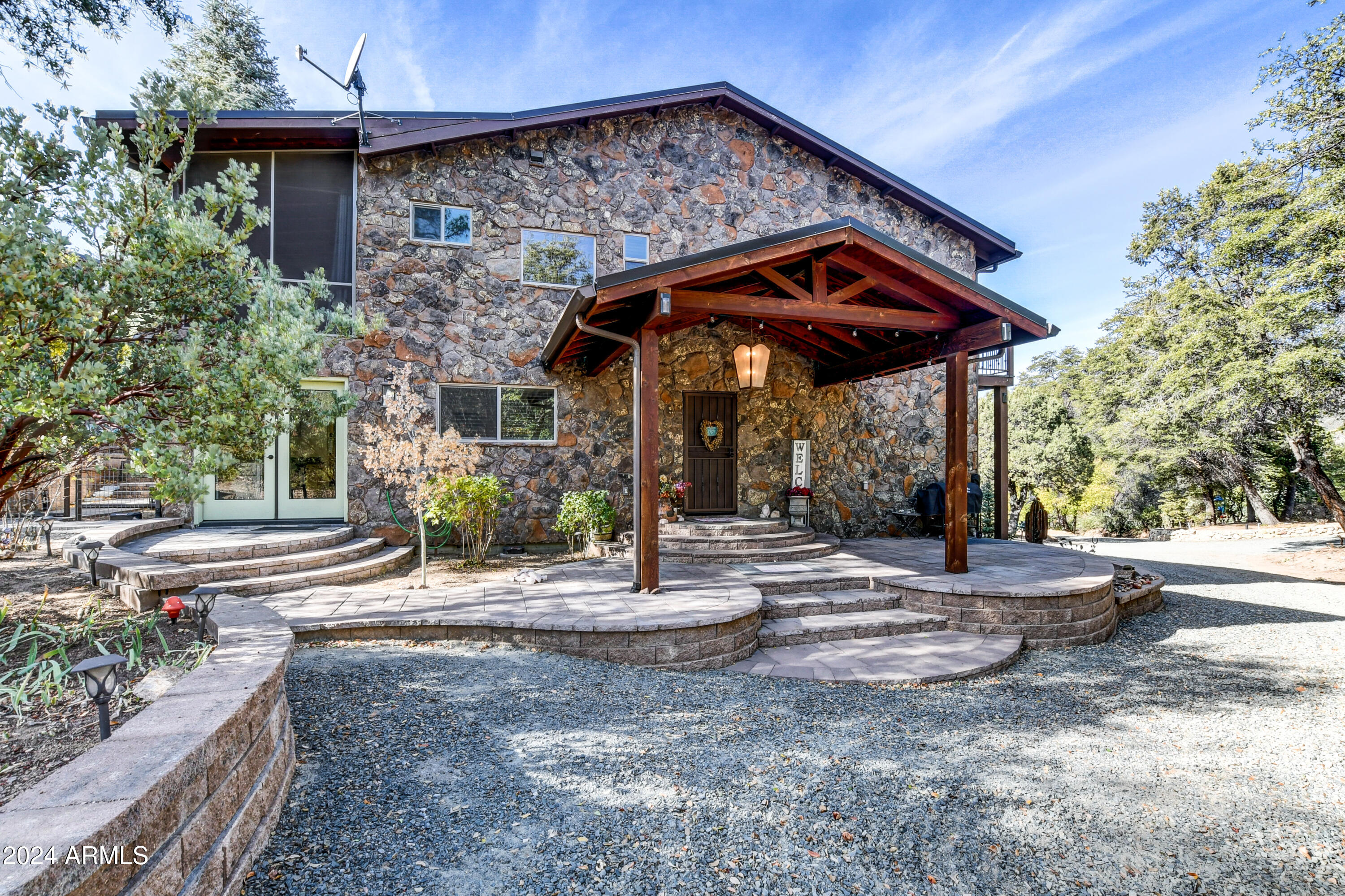 2611 N KENWOOD PASS Road
