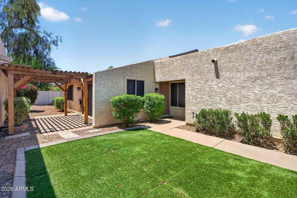 Photo of 1777 W El Monte Place, Chandler, AZ 85224 (MLS # 7047029)