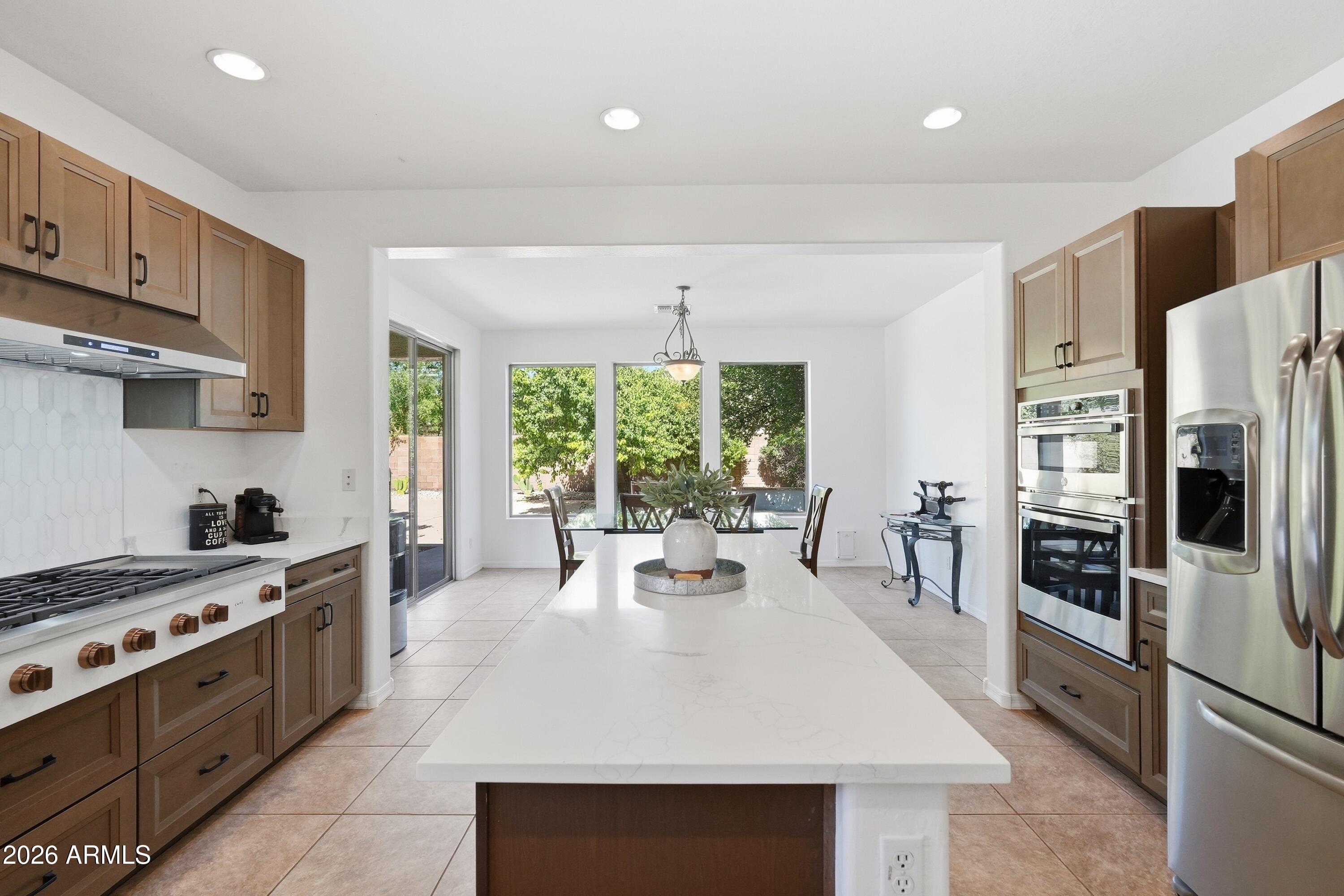 PINELAKE ESTATES - Residential