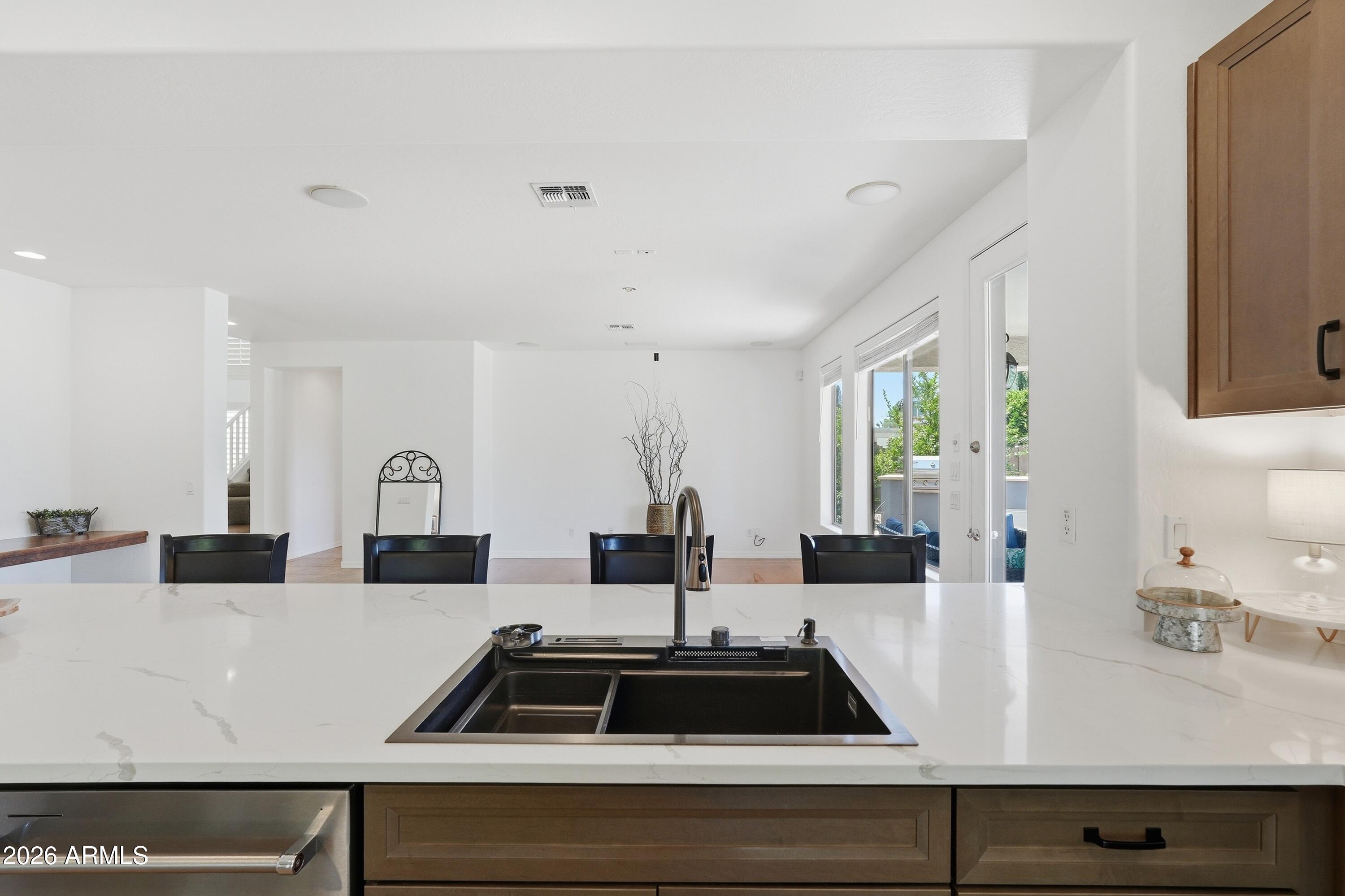 PINELAKE ESTATES - Residential