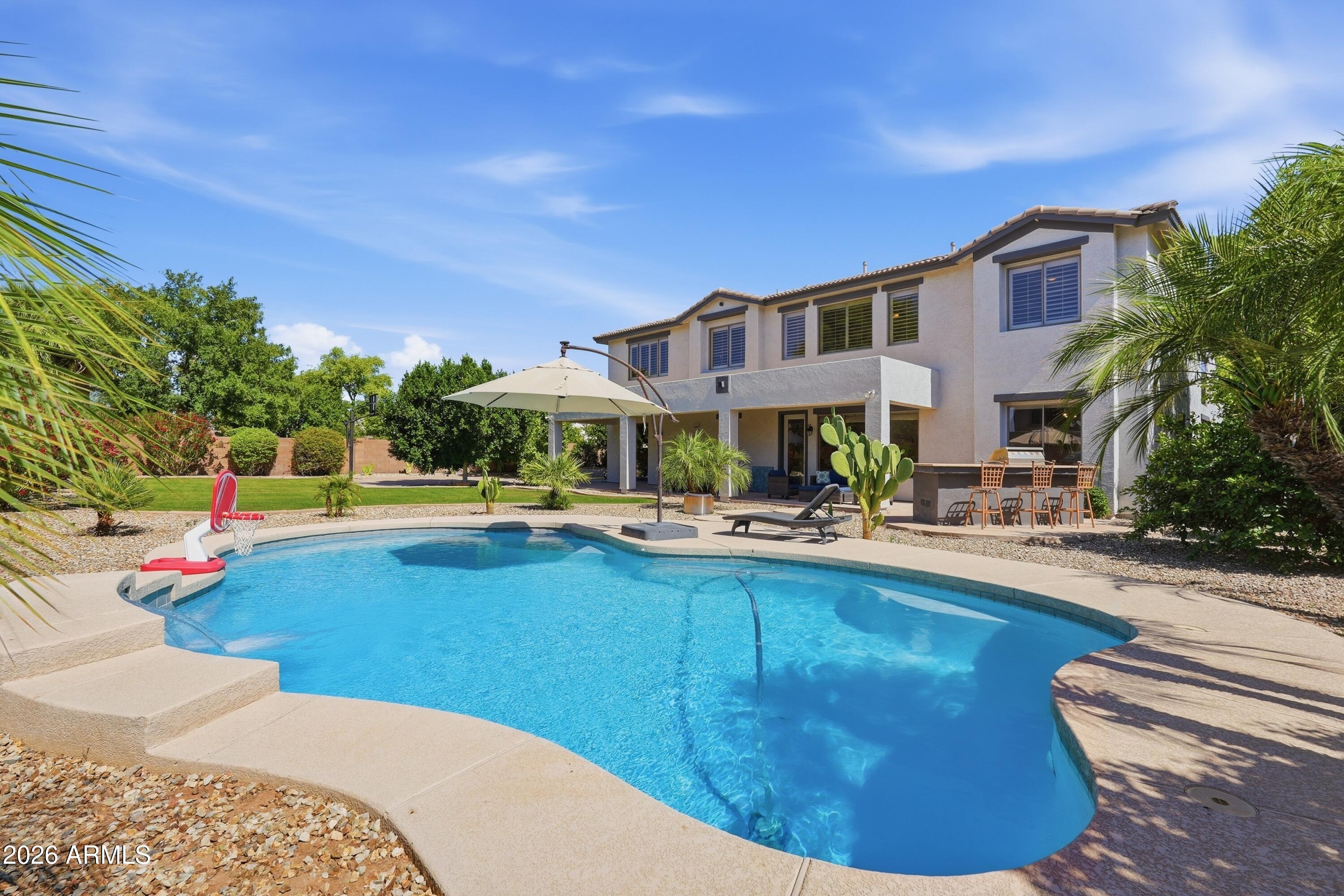PINELAKE ESTATES - Residential