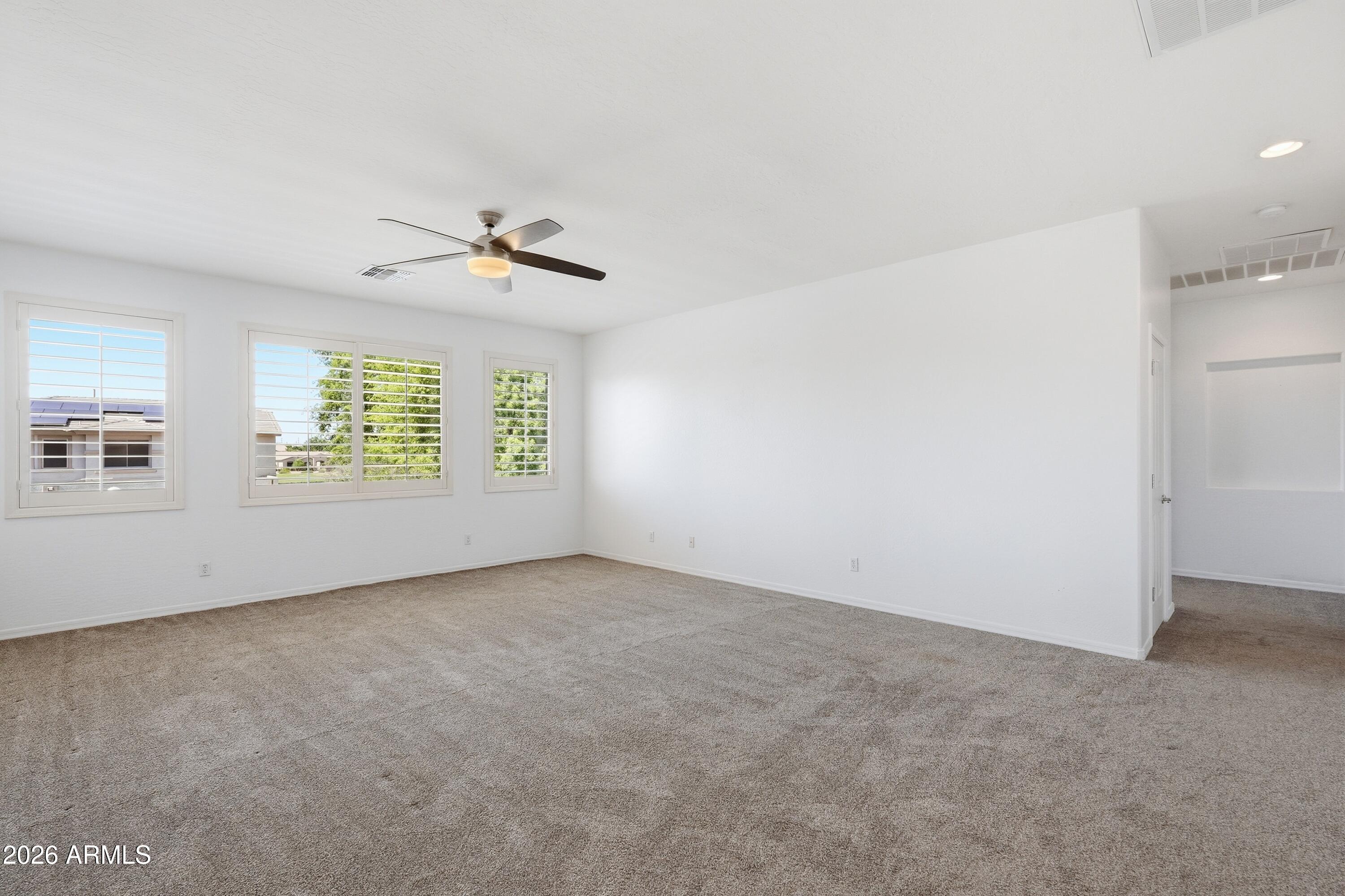 PINELAKE ESTATES - Residential
