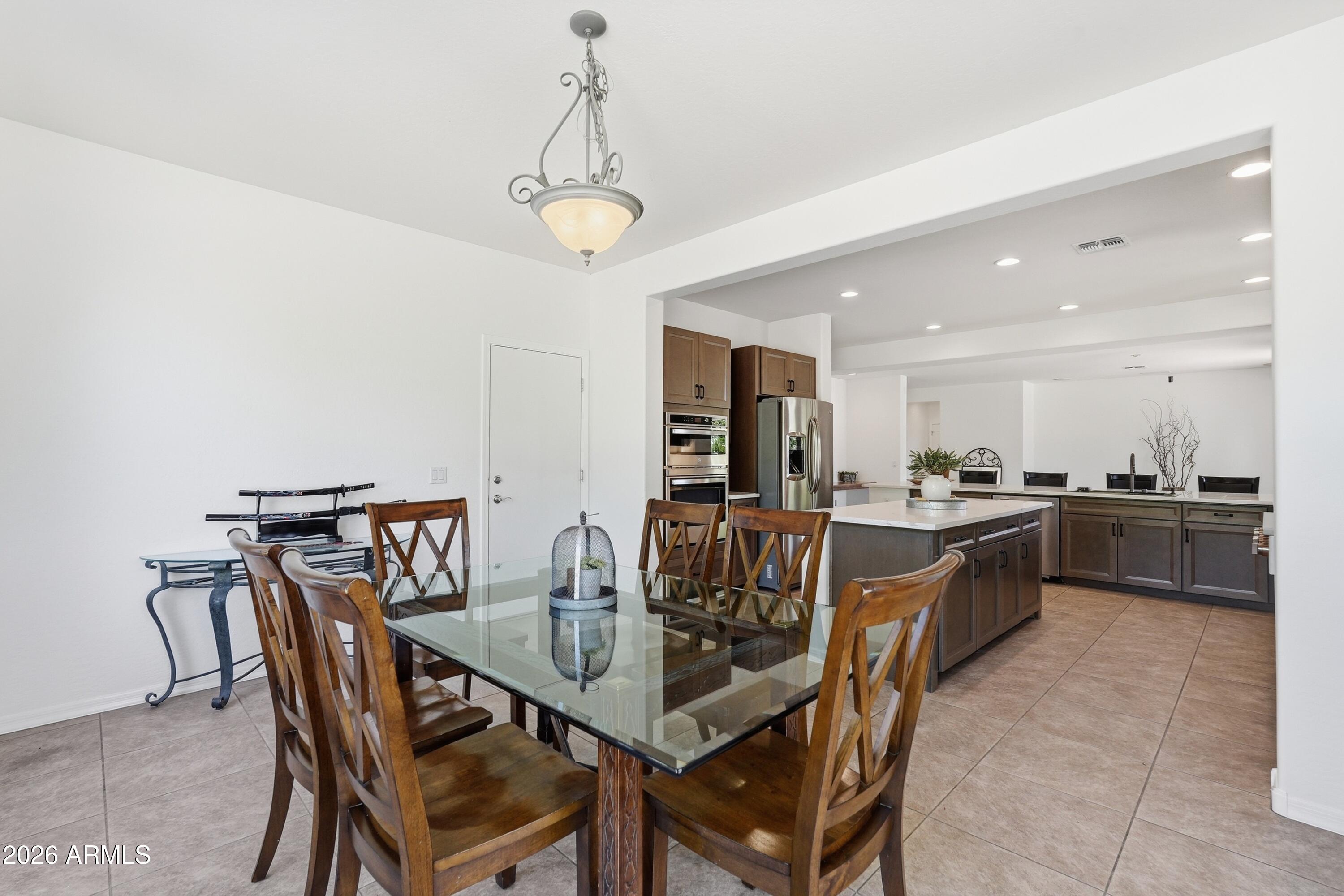 PINELAKE ESTATES - Residential