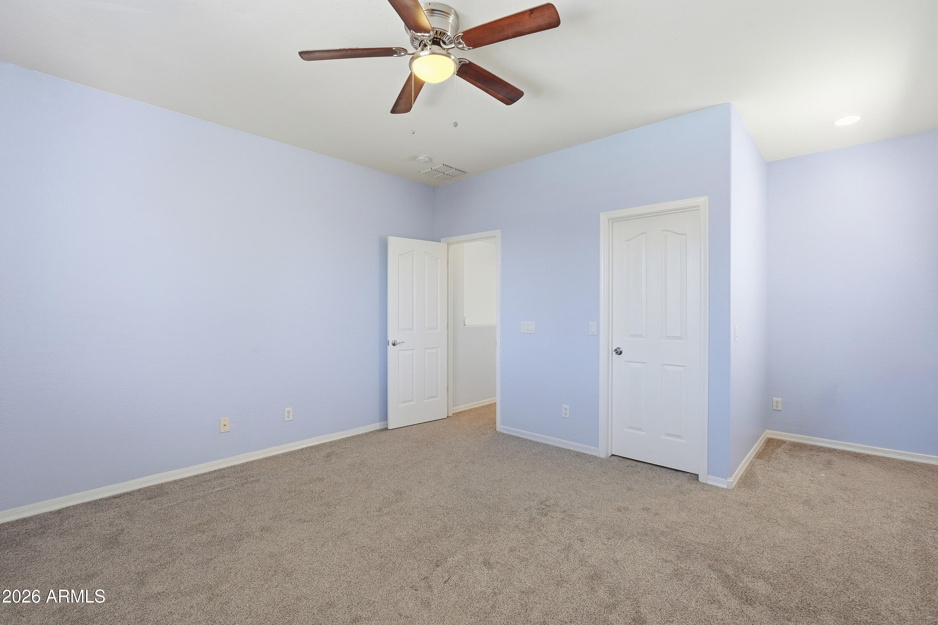 PINELAKE ESTATES - Residential