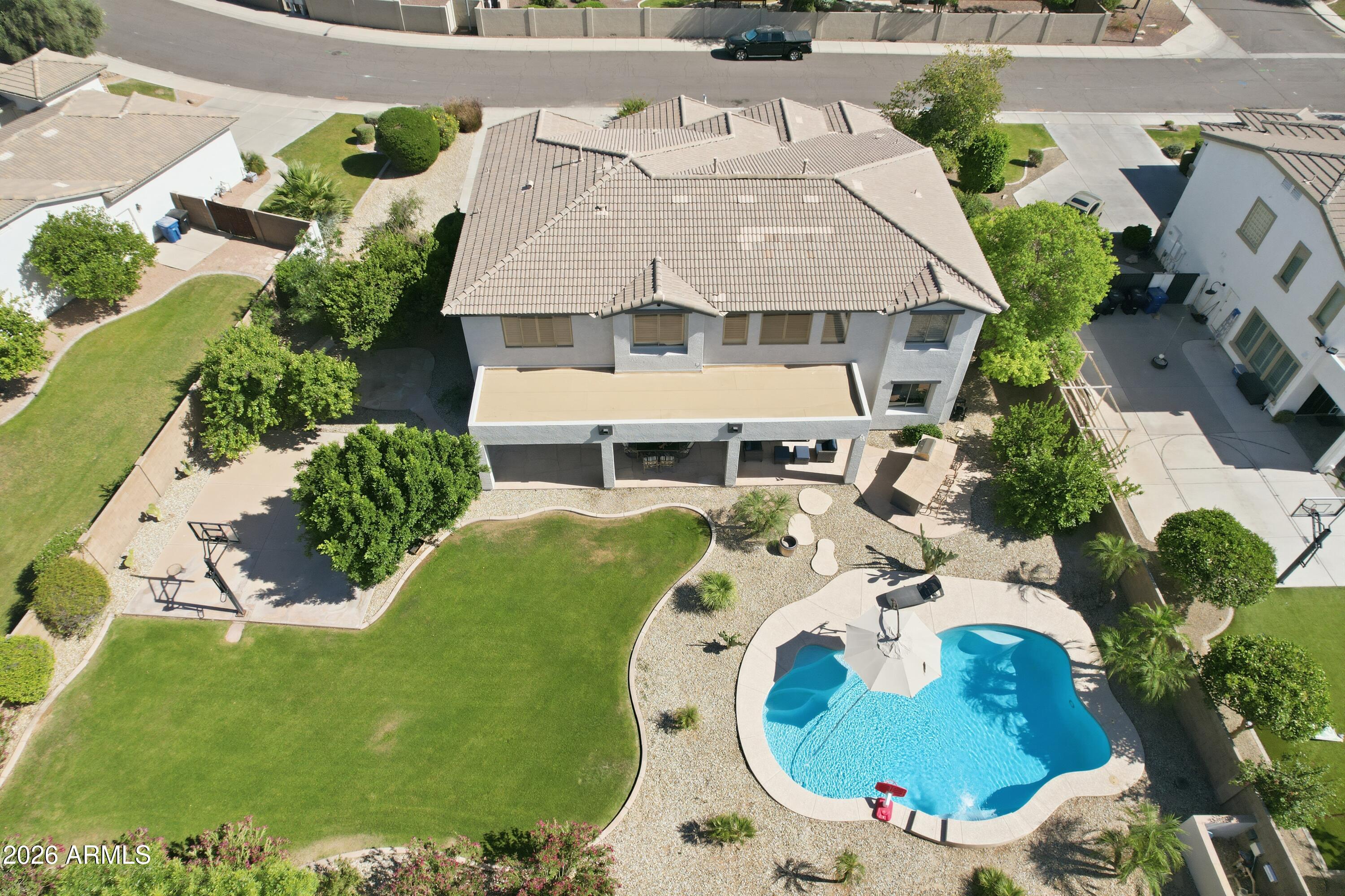 PINELAKE ESTATES - Residential
