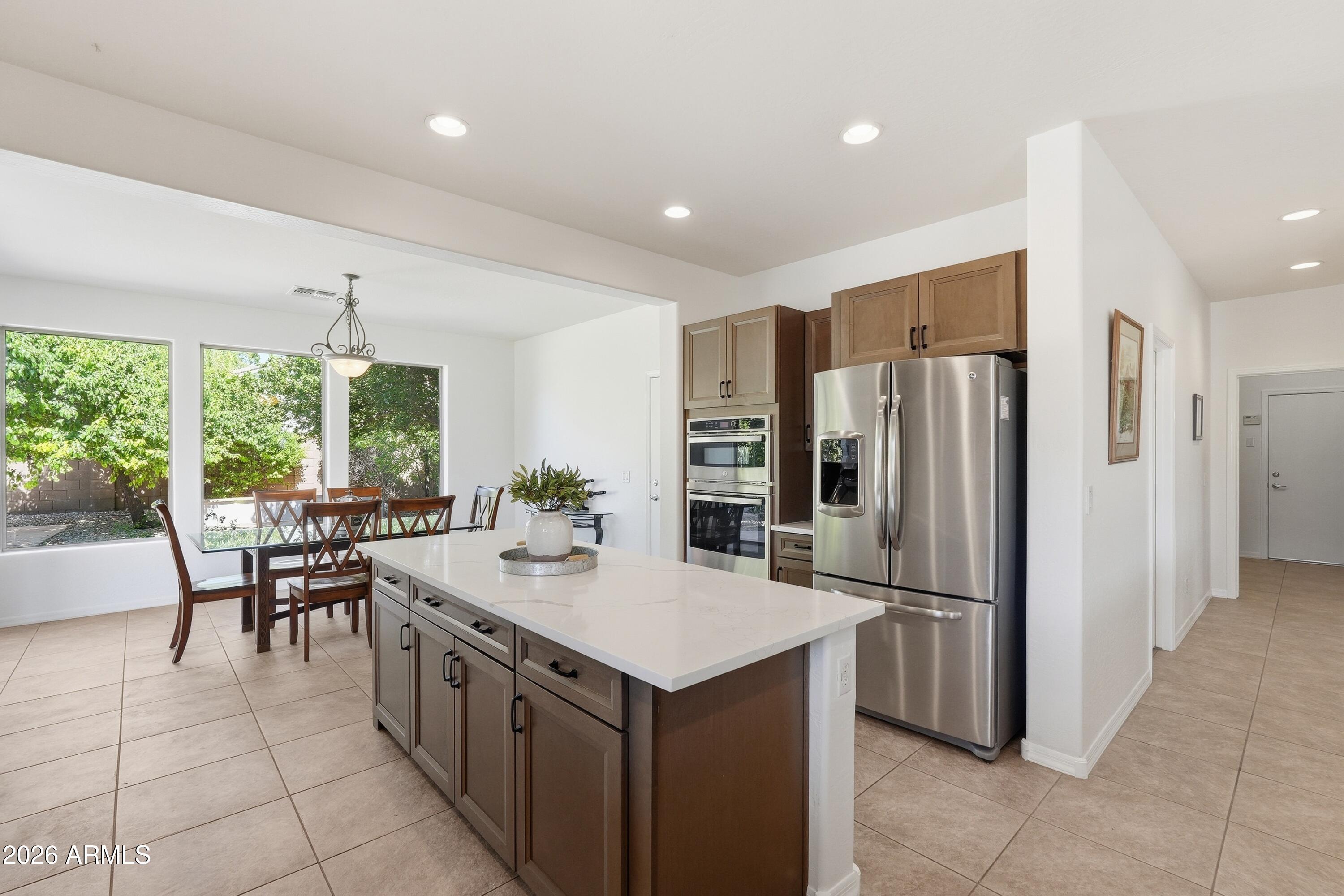 PINELAKE ESTATES - Residential