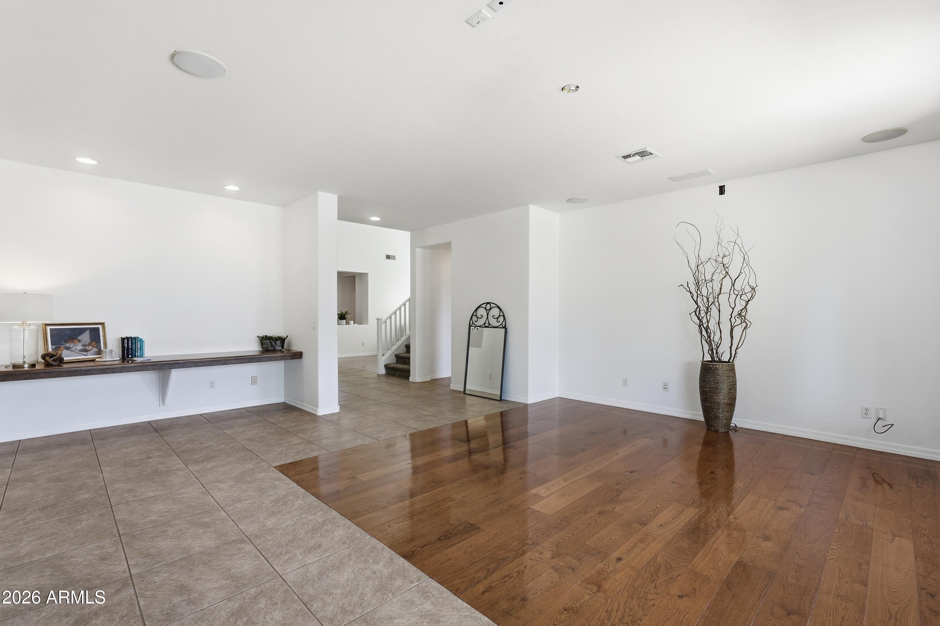 PINELAKE ESTATES - Residential