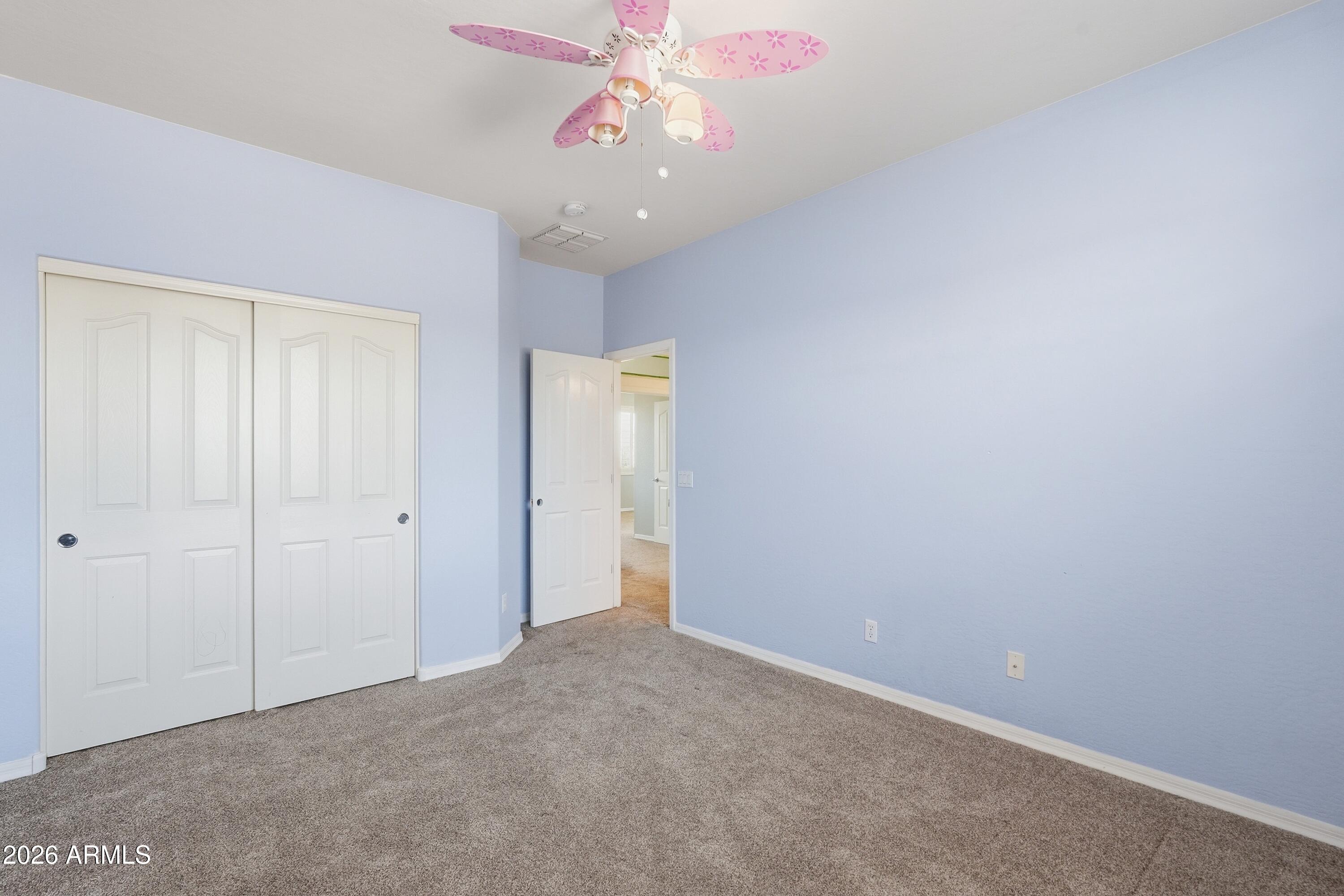 PINELAKE ESTATES - Residential