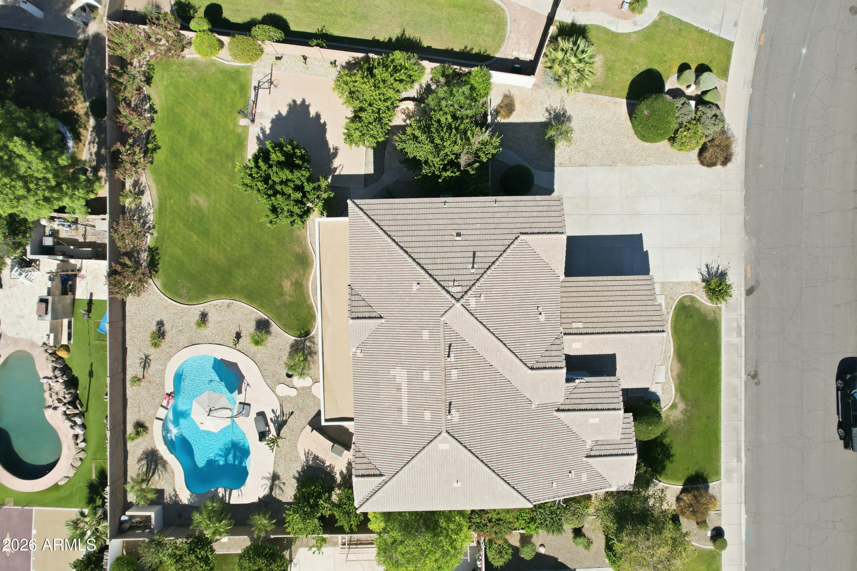 PINELAKE ESTATES - Residential