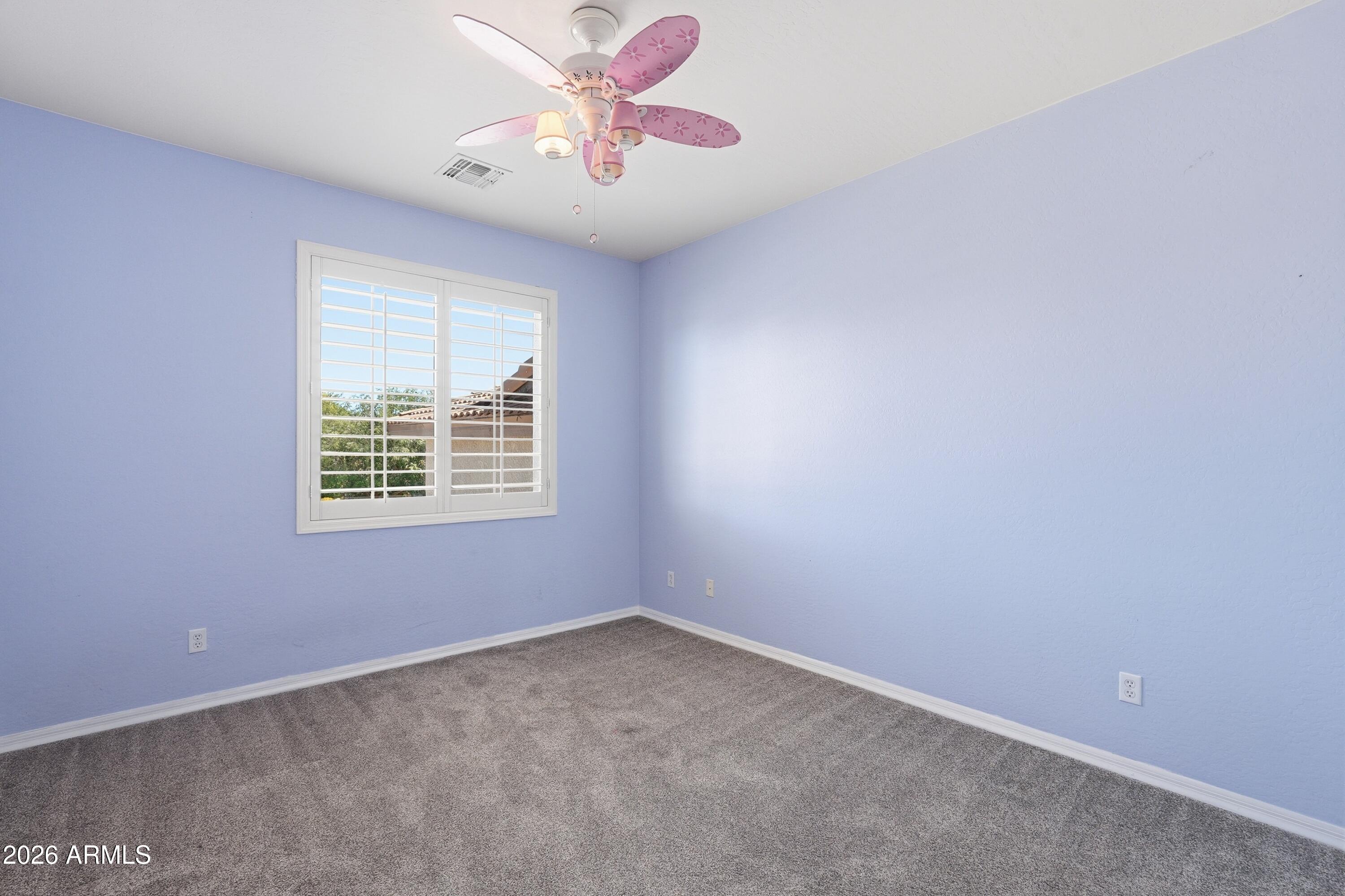 PINELAKE ESTATES - Residential
