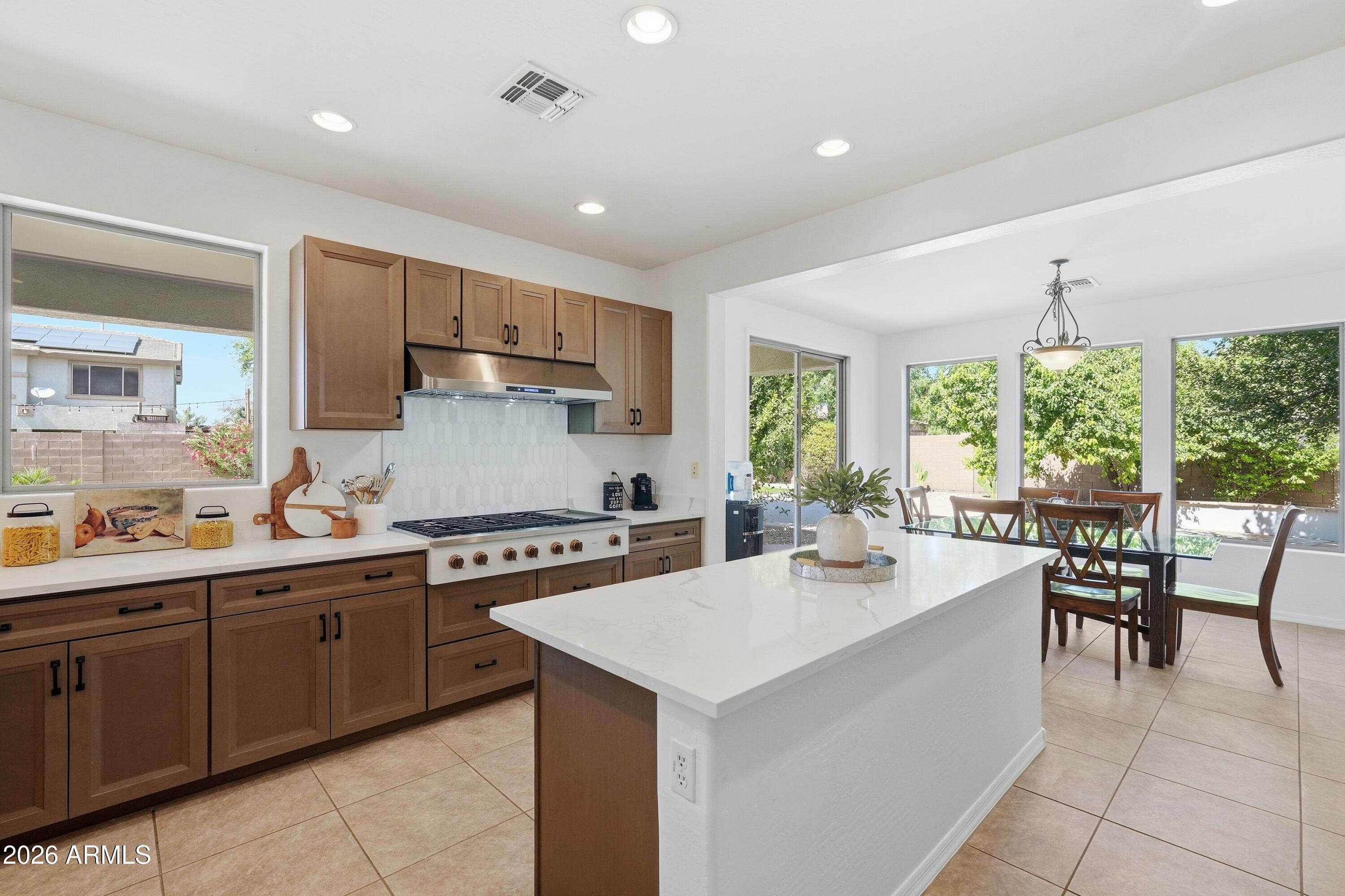 PINELAKE ESTATES - Residential