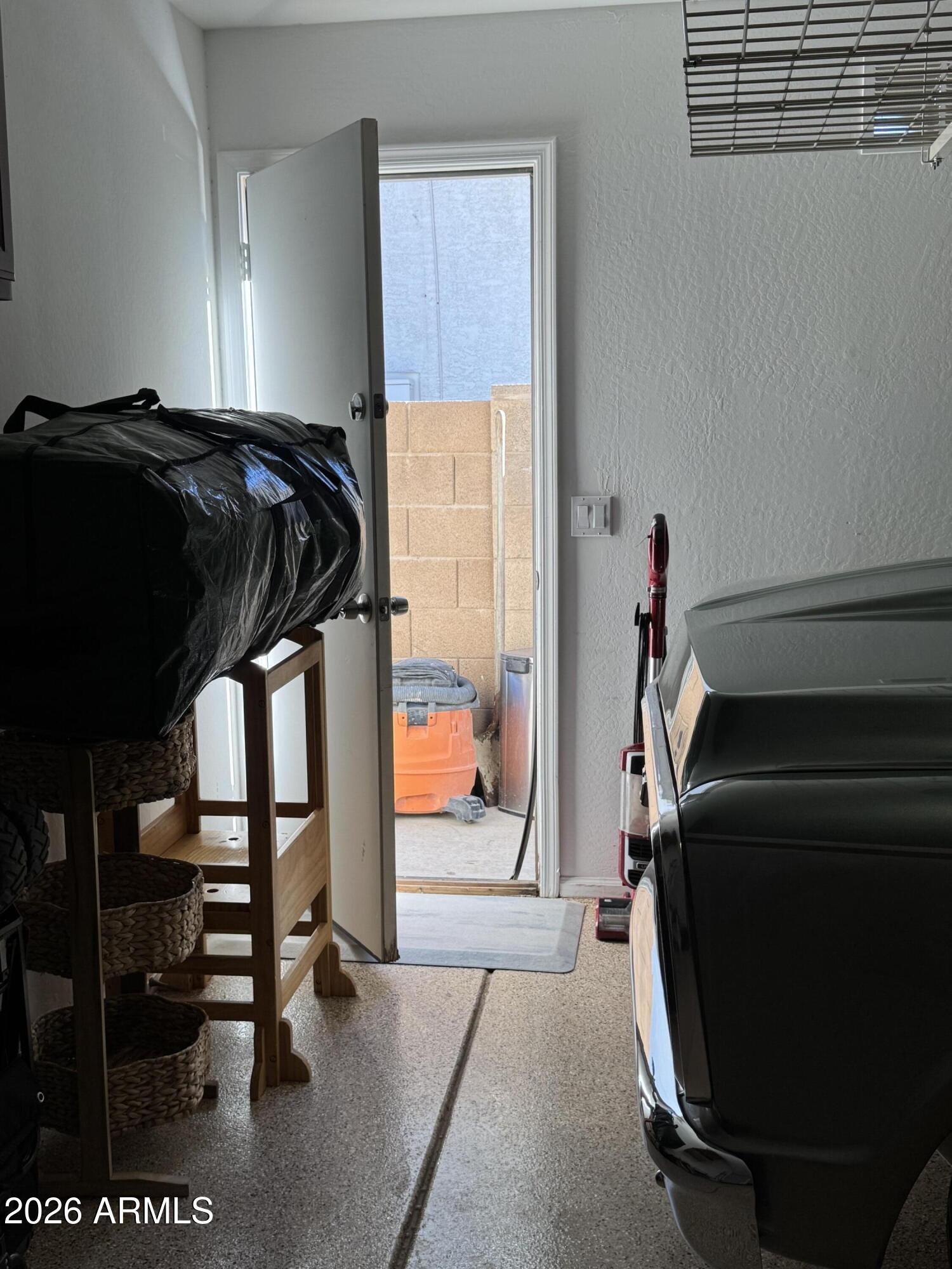 734 E KELSI Avenue E