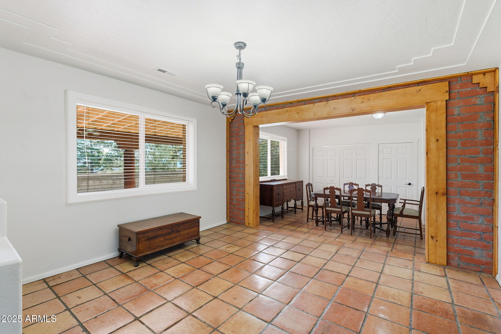 4339 E Wickersham Road