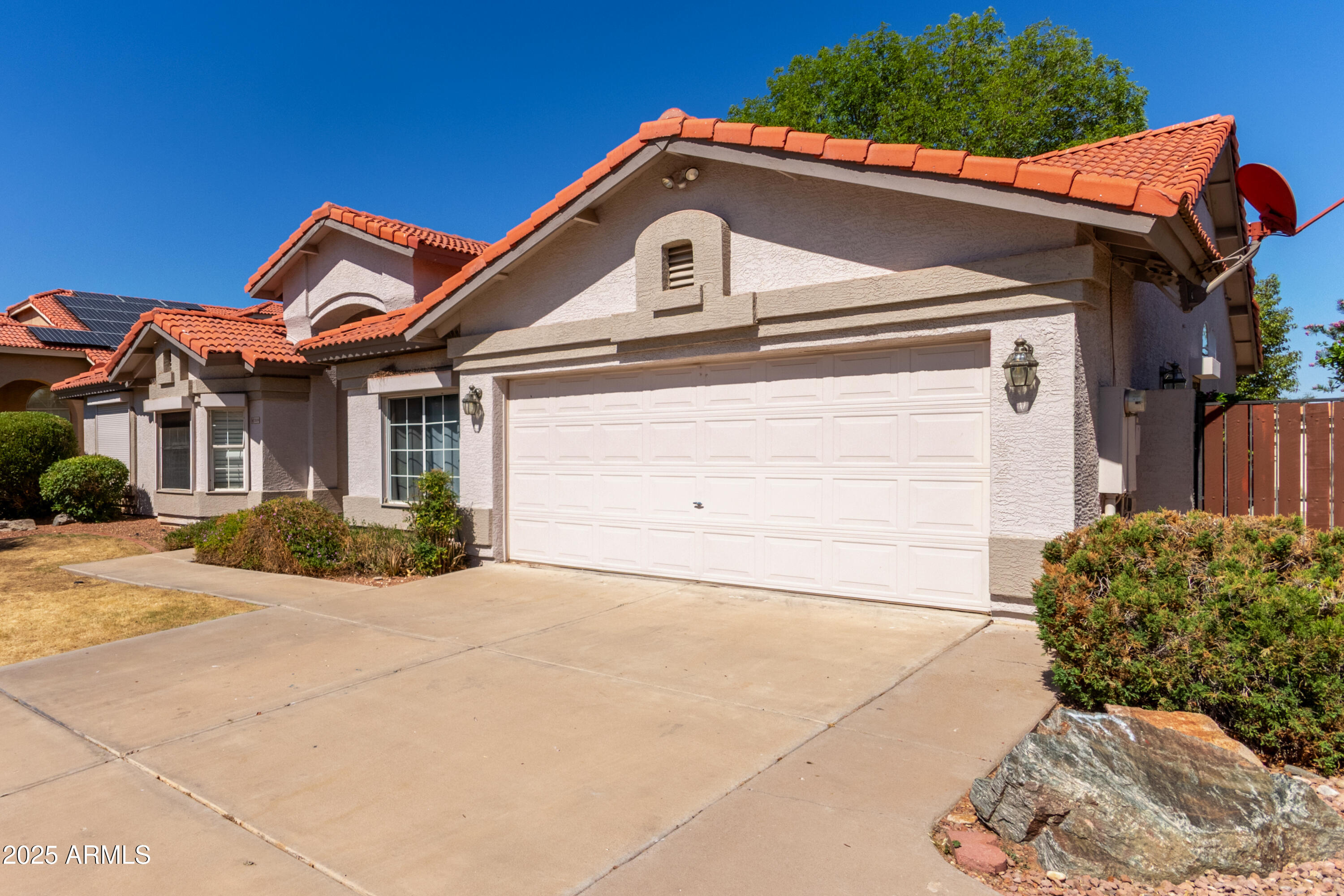 3109 N MEADOW Drive
