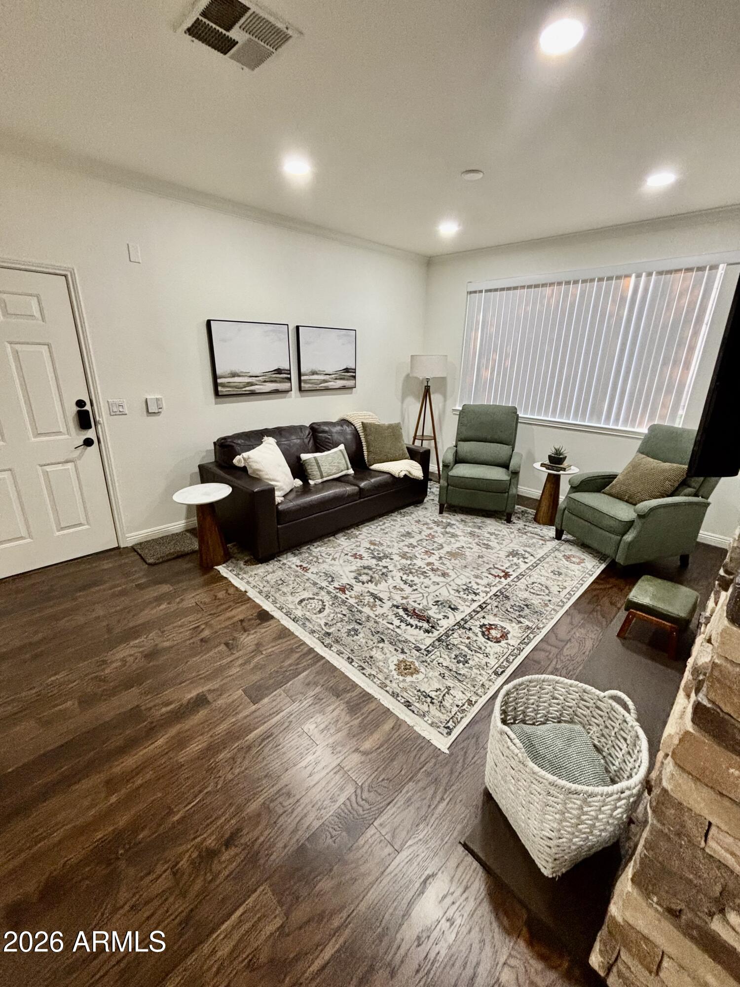 7009 E ACOMA Drive 1168