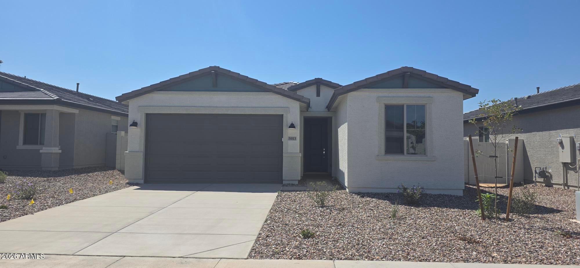 5013 W STRAY HORSE Lane