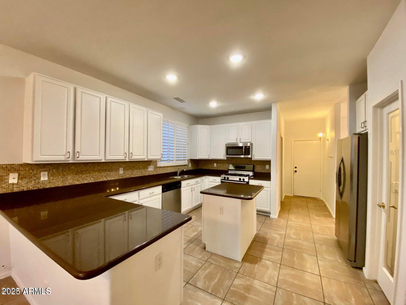 6783 W YEARLING Road