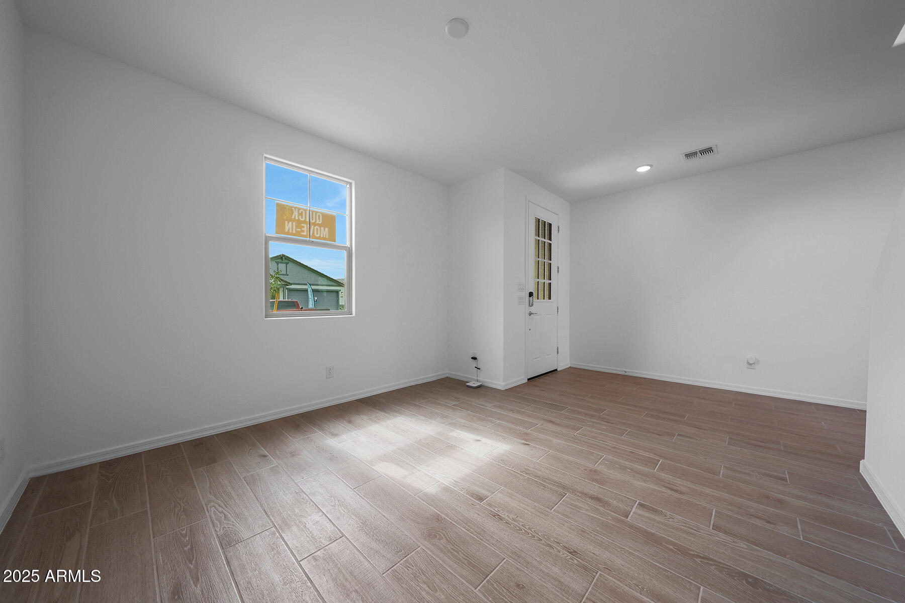 790 W Riparian Drive