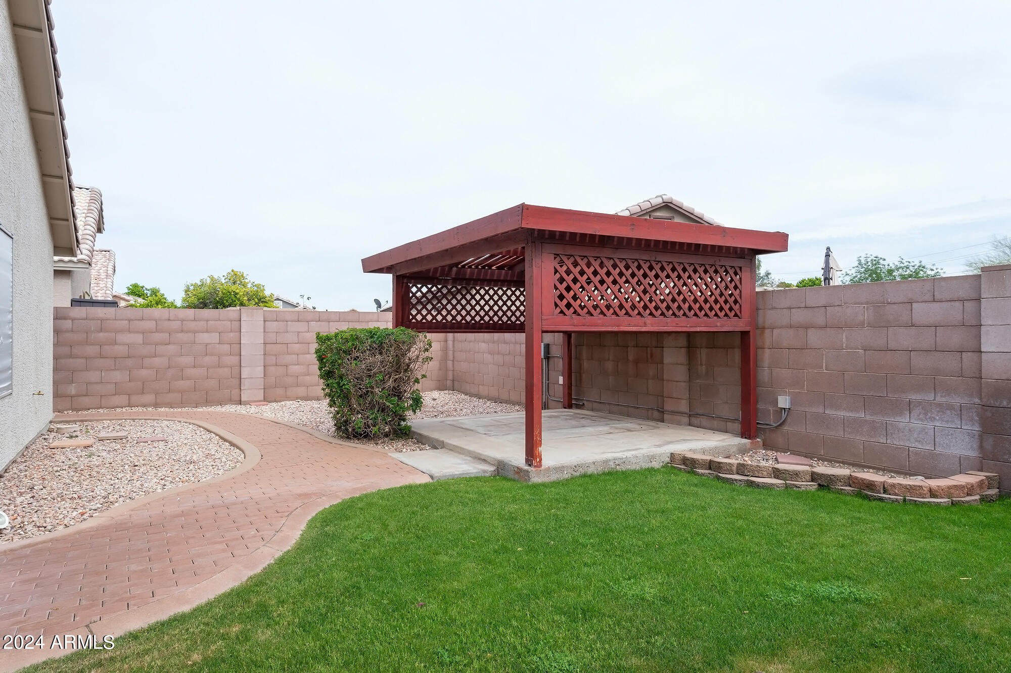 3335 W TINA Lane