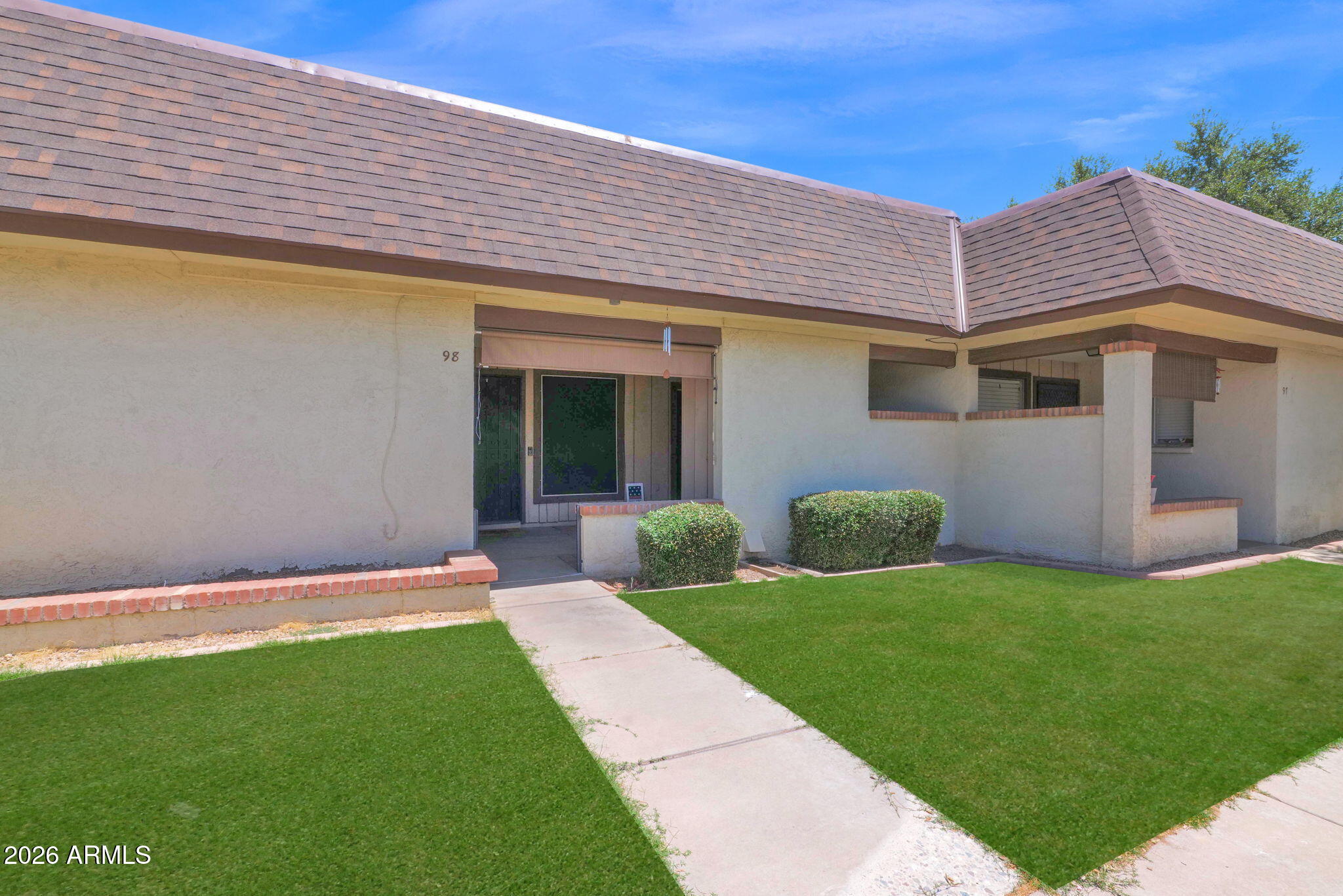COUNTRY MEADOWS TOWNHOUSES - Residential