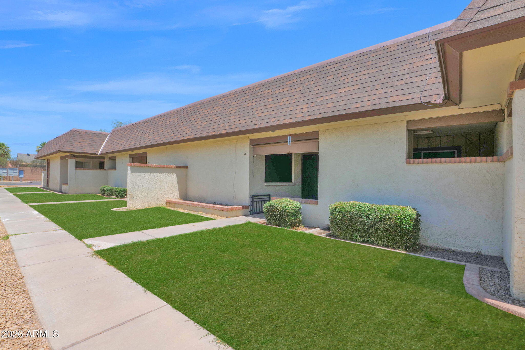 COUNTRY MEADOWS TOWNHOUSES - Residential