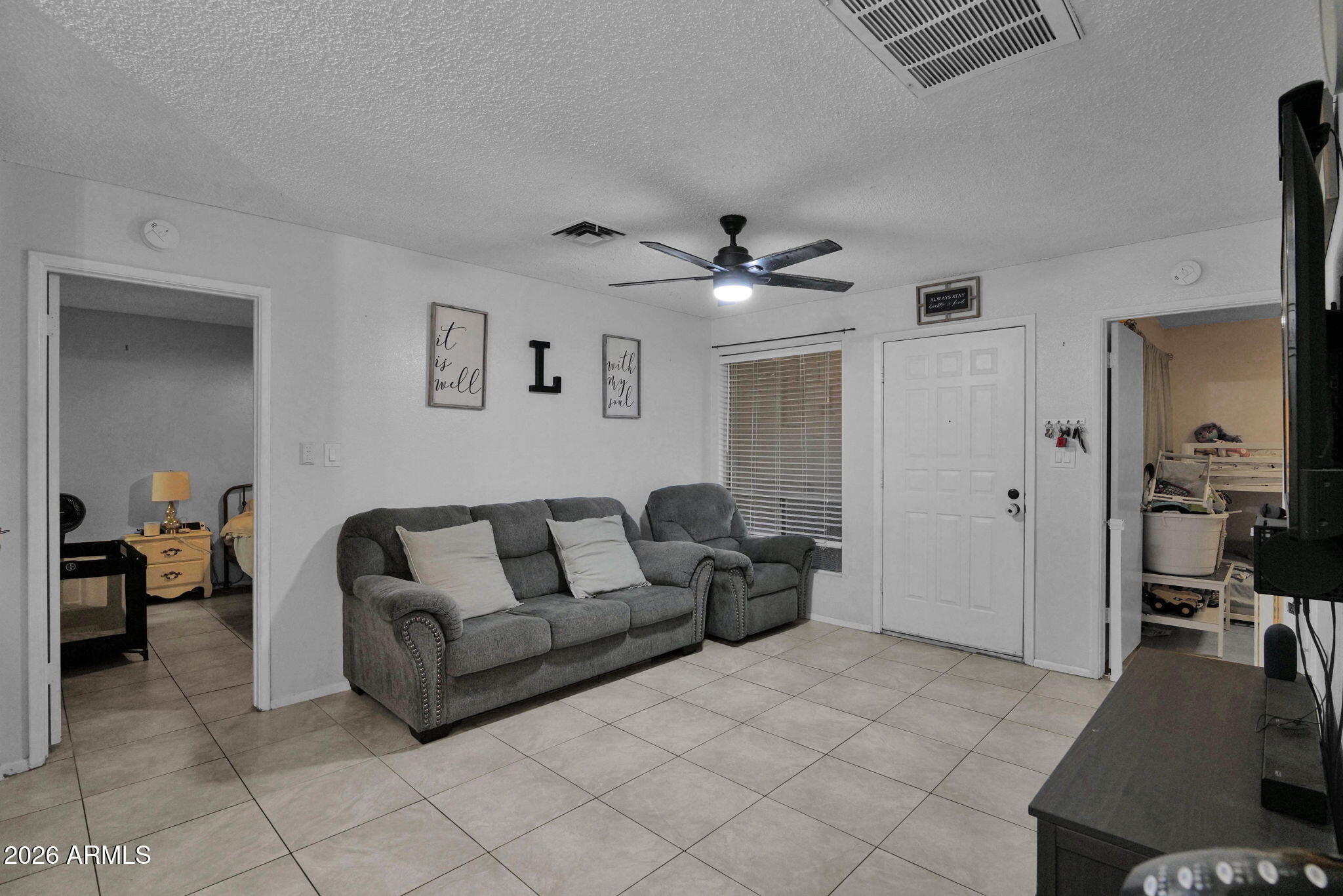 COUNTRY MEADOWS TOWNHOUSES - Residential