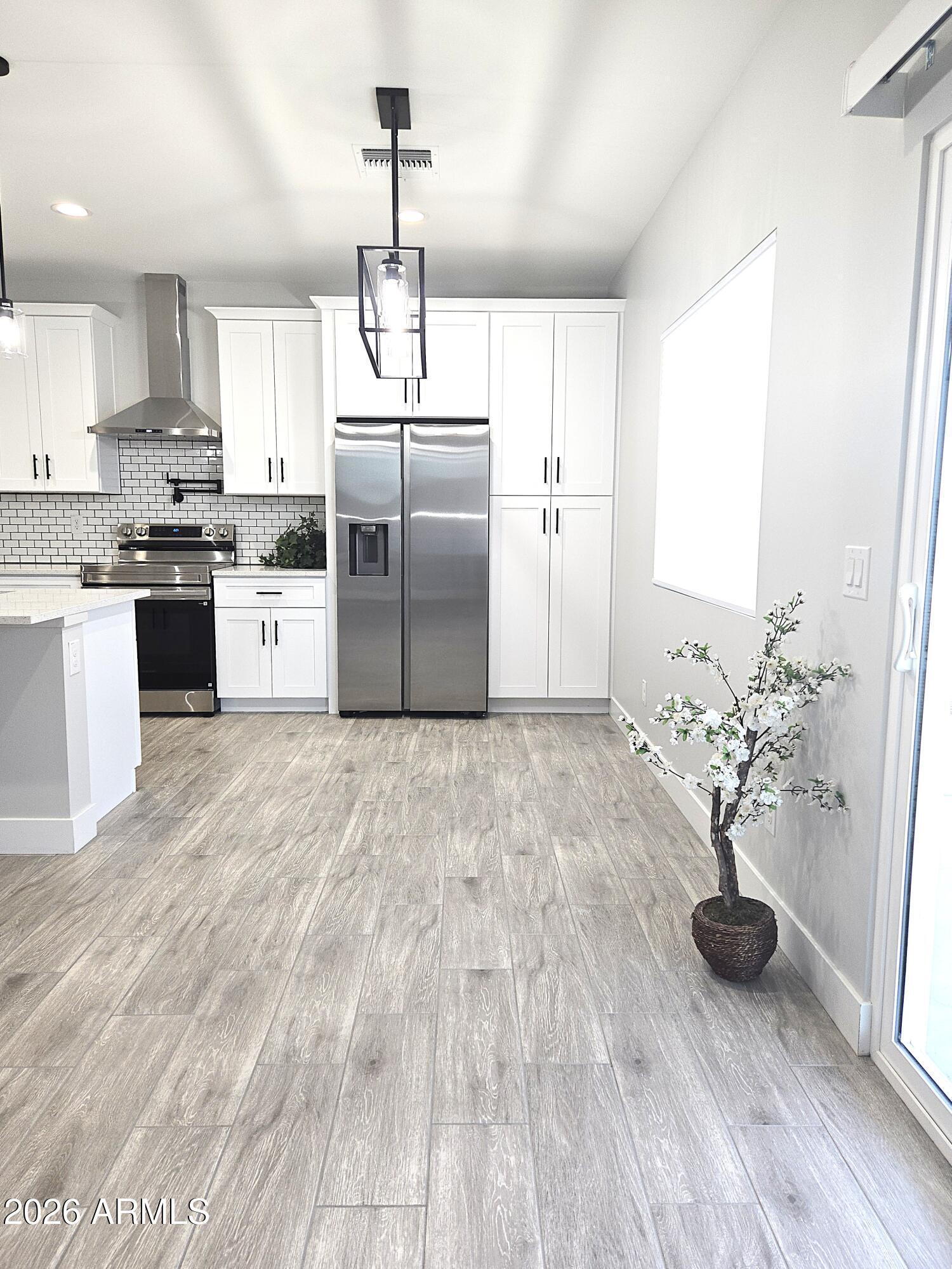 5281 E VISTA GRANDE --