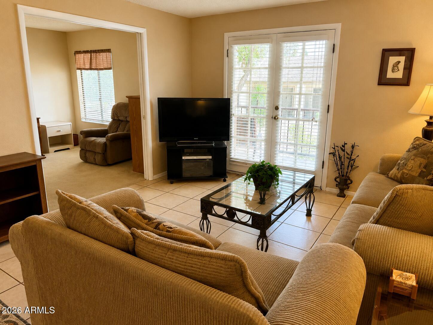 5518 E LINDSTROM Lane 2031