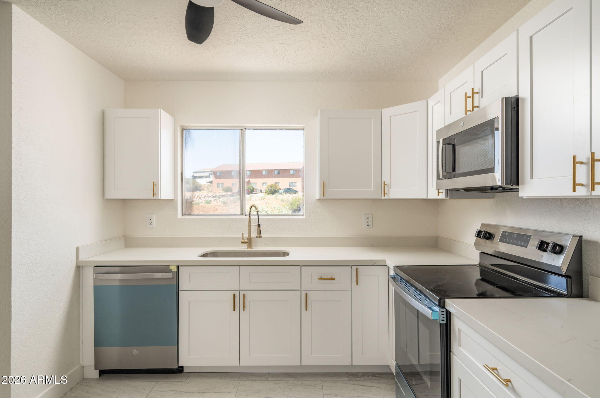 4224 E Canyon Trail -- C4